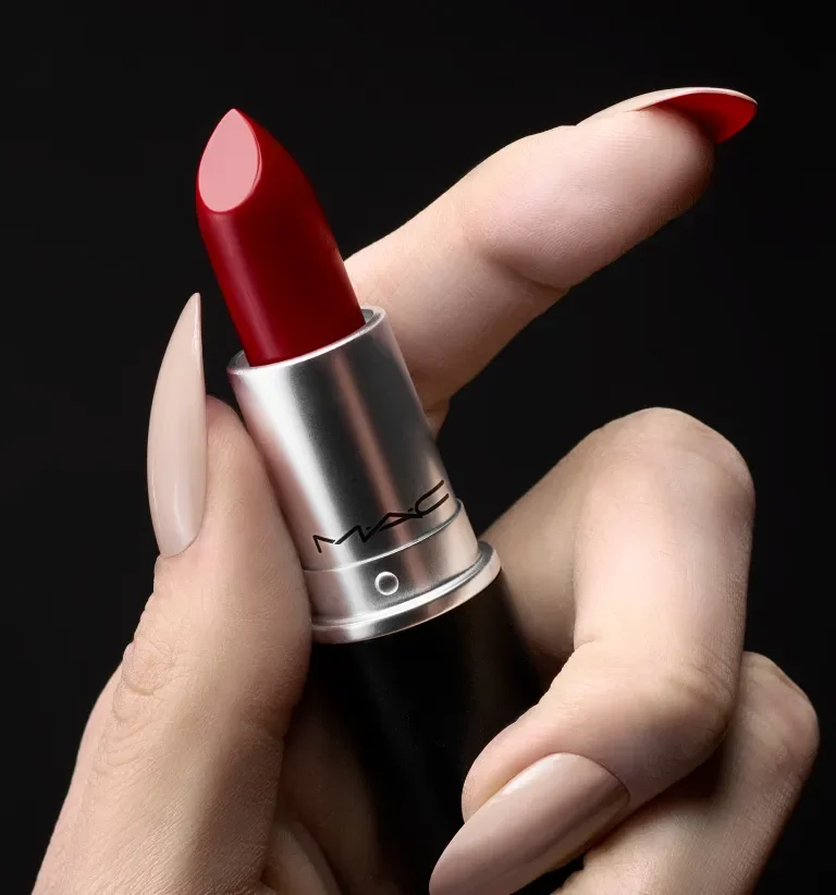 MAC Maleficent Bony Fingers Nails