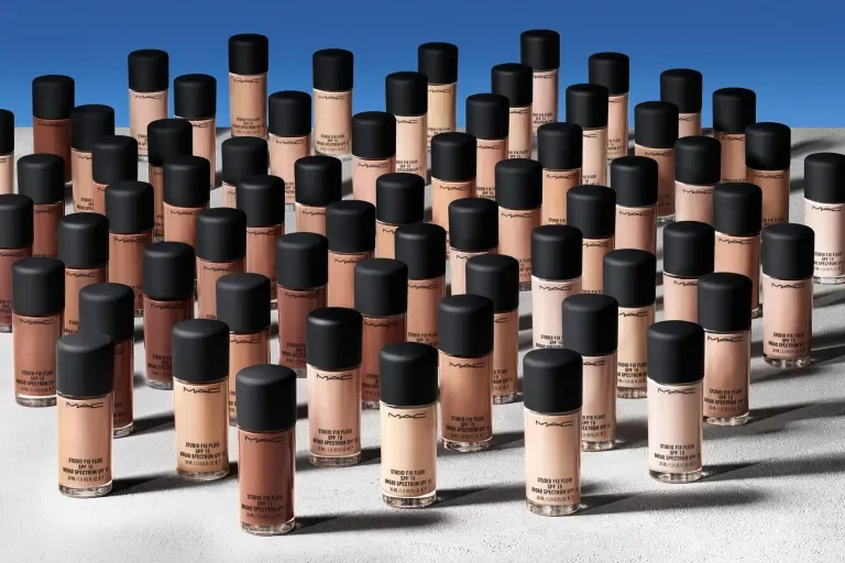 MAC Studio Fix Fluid 64 Shades