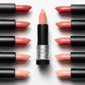 Artist Rouge Nude to Red