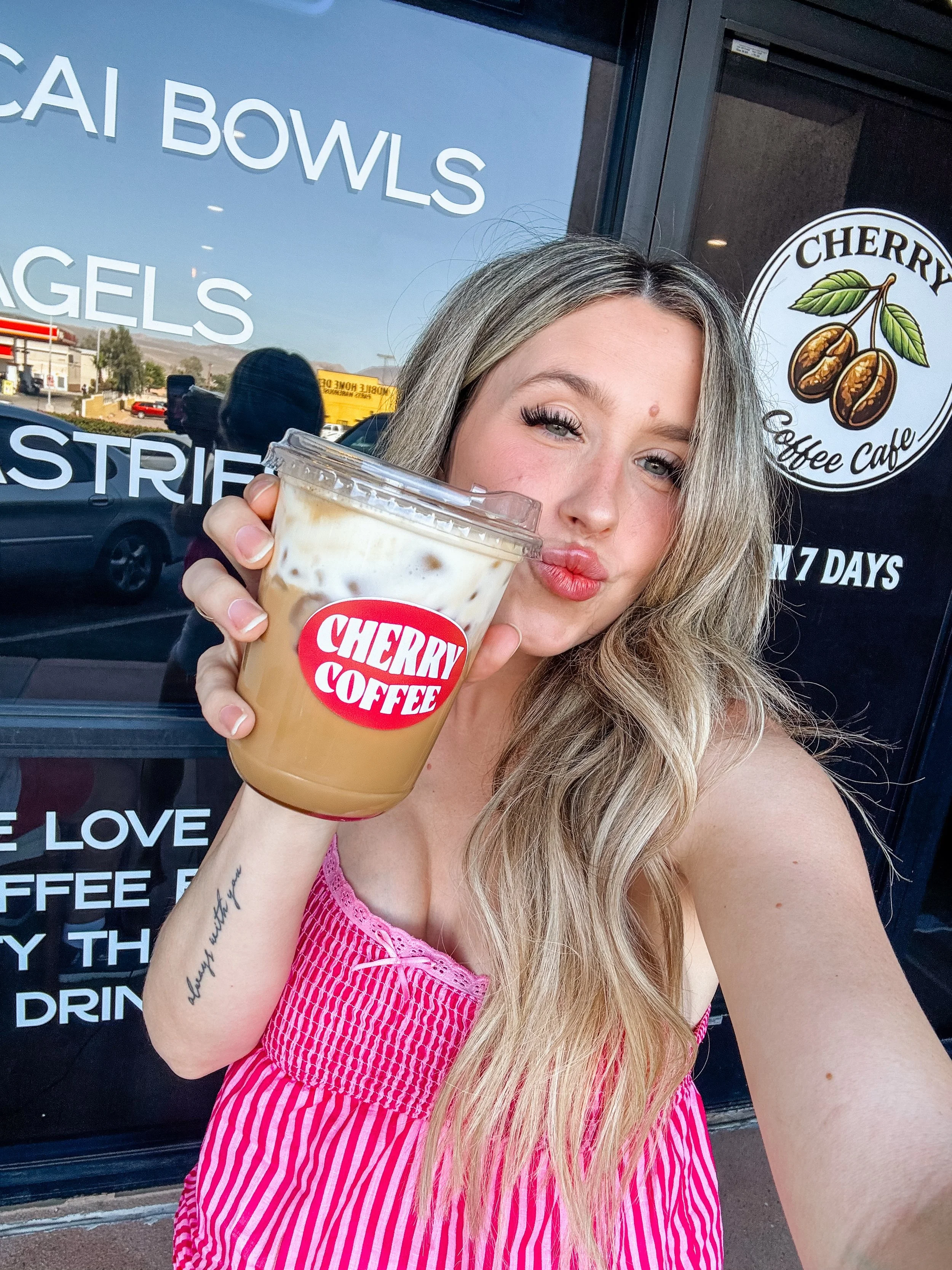Coffee first, everything else after 💖
send us your photos at Cherry Coffee Cafe to be shared on our feed! 

LOCAL CAFFEINE DEALERS | OPEN DAILY
located at 📍2580 AZ-95 # 106, Bullhead City, AZ
✨7-4 Monday - Friday 
✨8-2 Saturday-Sunday
📲 CALL/TEXT 
