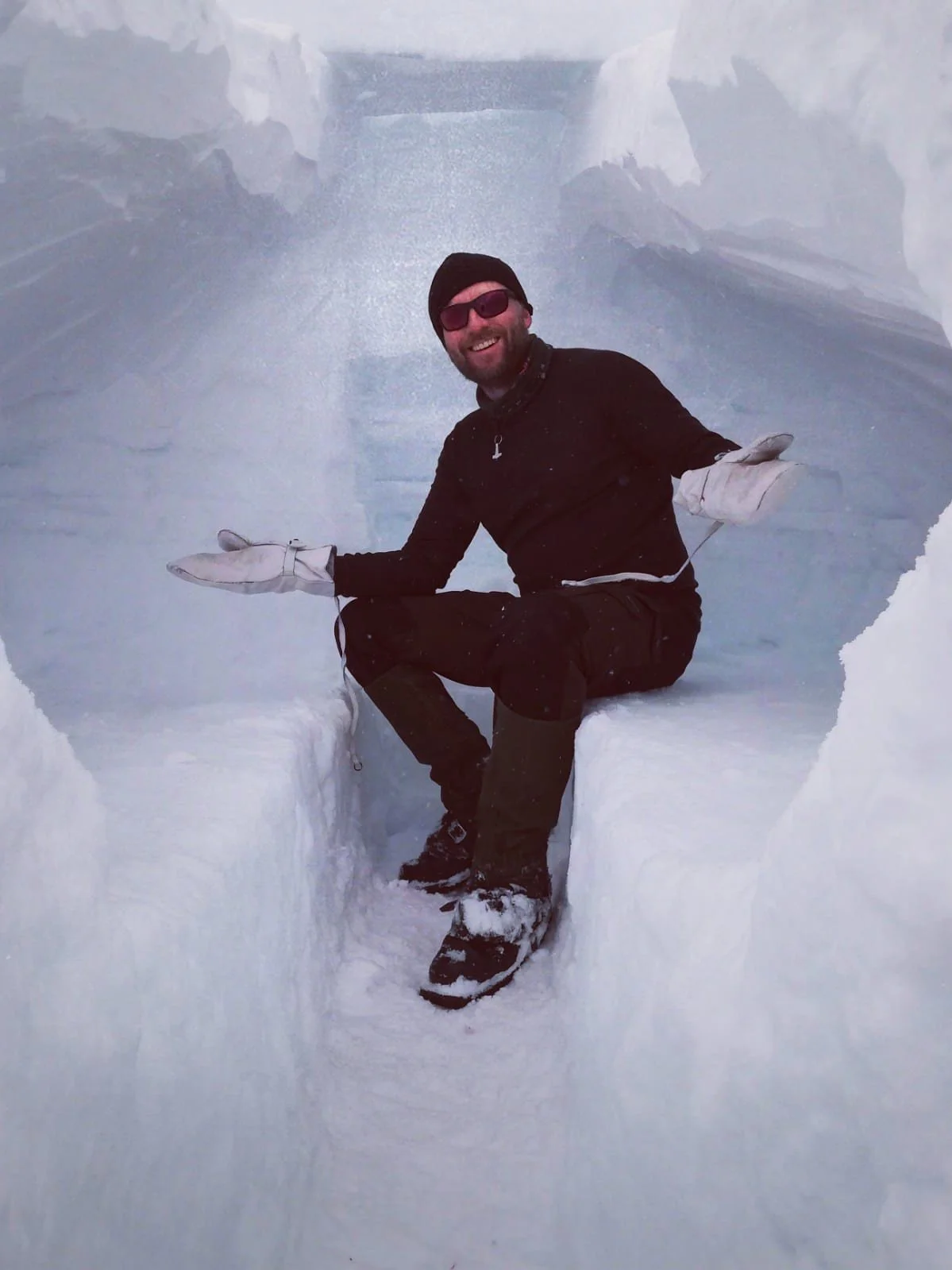 Obtaining water from ice and snow