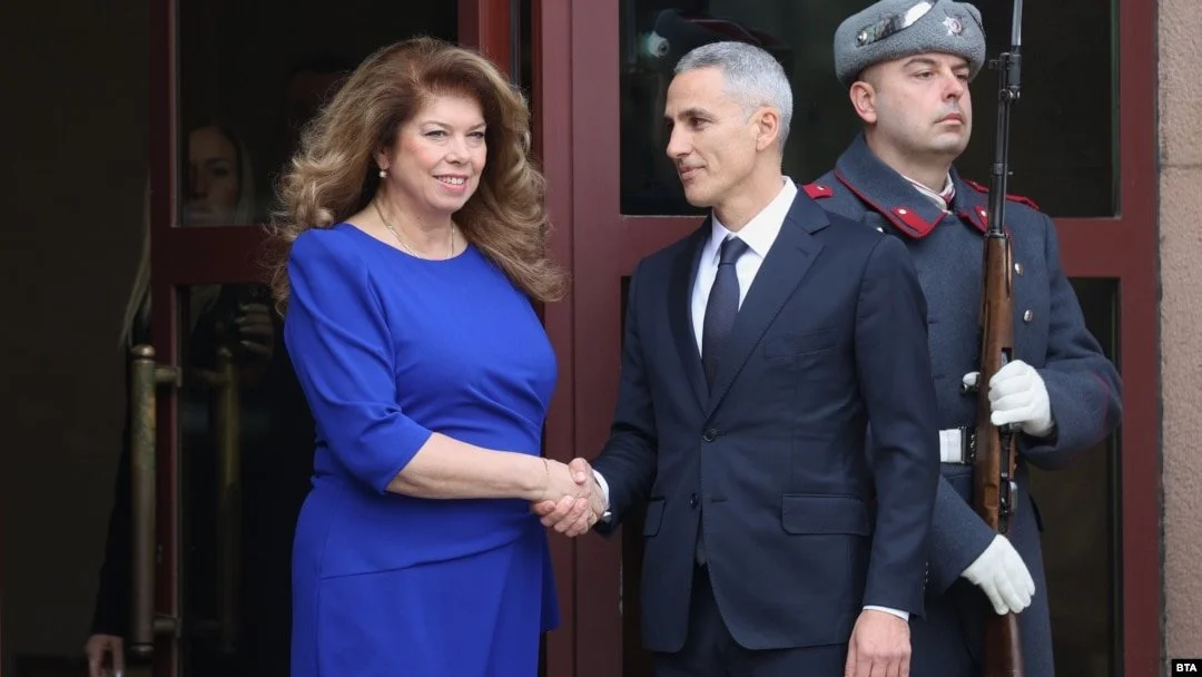 Какъв ще бъде изборът на Йотова за служебен премиер?