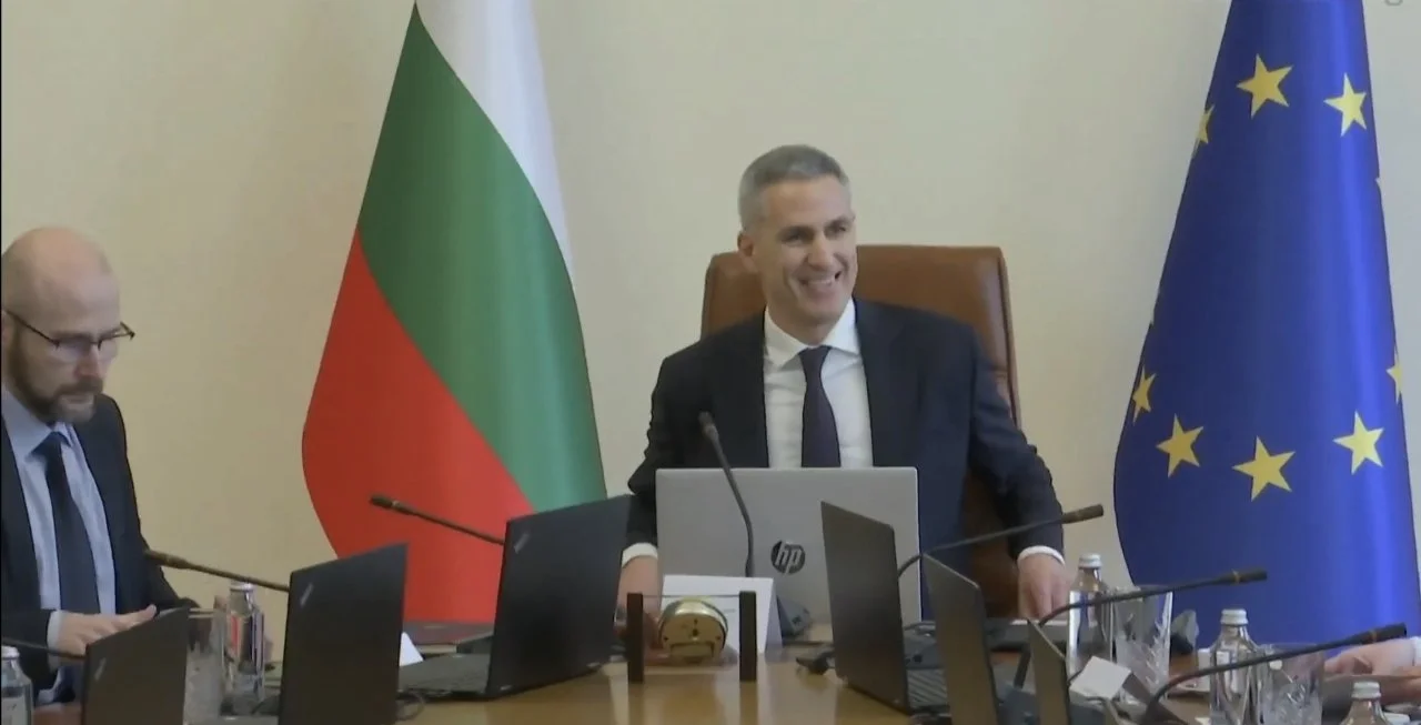 Служебното правителство смени всички областни управители 