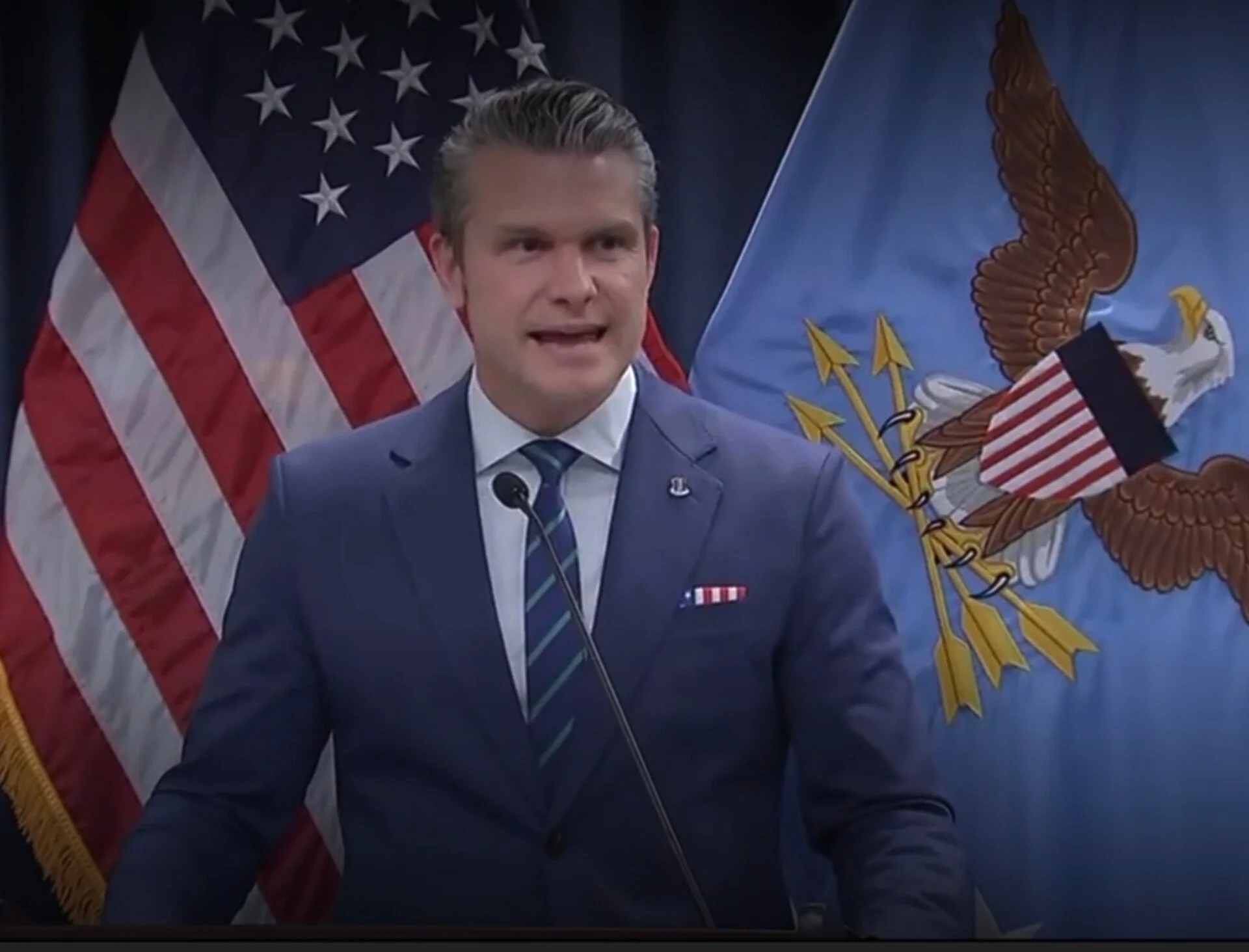 Доклад: Русия предоставя на Иран разузнавателна информация срещу САЩ

