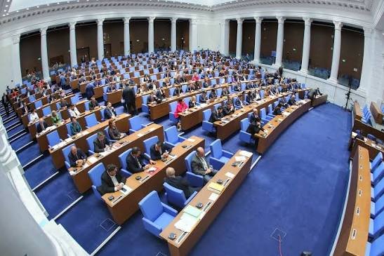 21 кандидати се отказаха от депутатски места в 52-рото Народно събрание