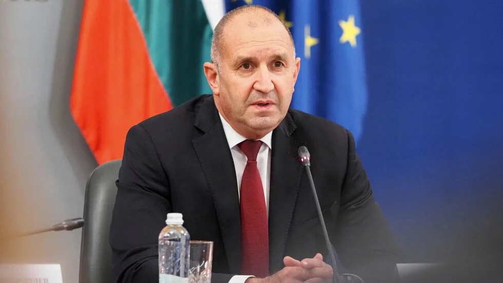 Премиерът: Пенсиите няма да бъдат намалявани, няма да купуваме ракети за 1 млрд. лева, а майчинството остава без промени