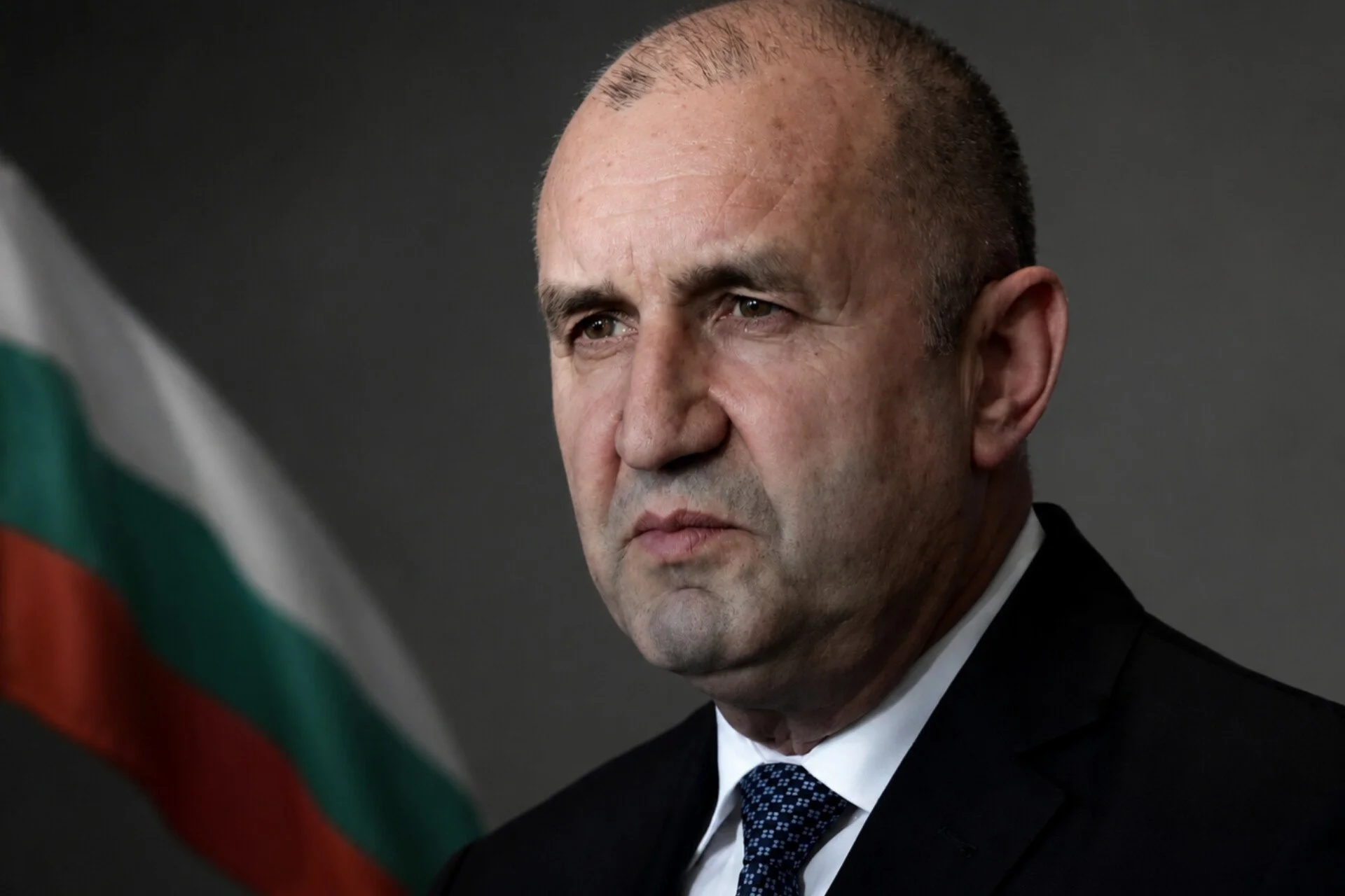 Радев отказа на Макрон да включи България в „Коалиция на желаещите“ за Украйна

 