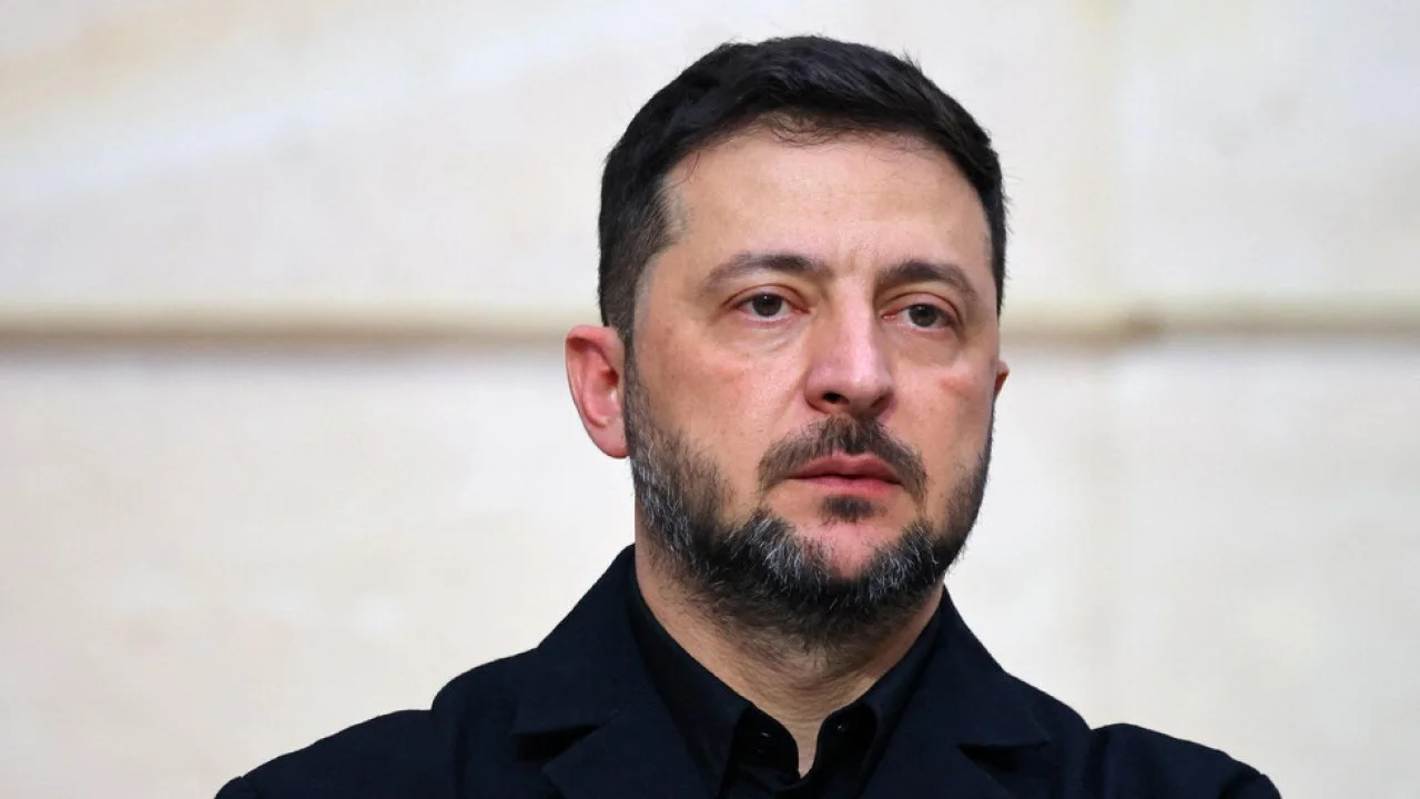 ​Протести в Киев за трети ден: Зеленски обмисля промени в армията след сблъсък по върховете

