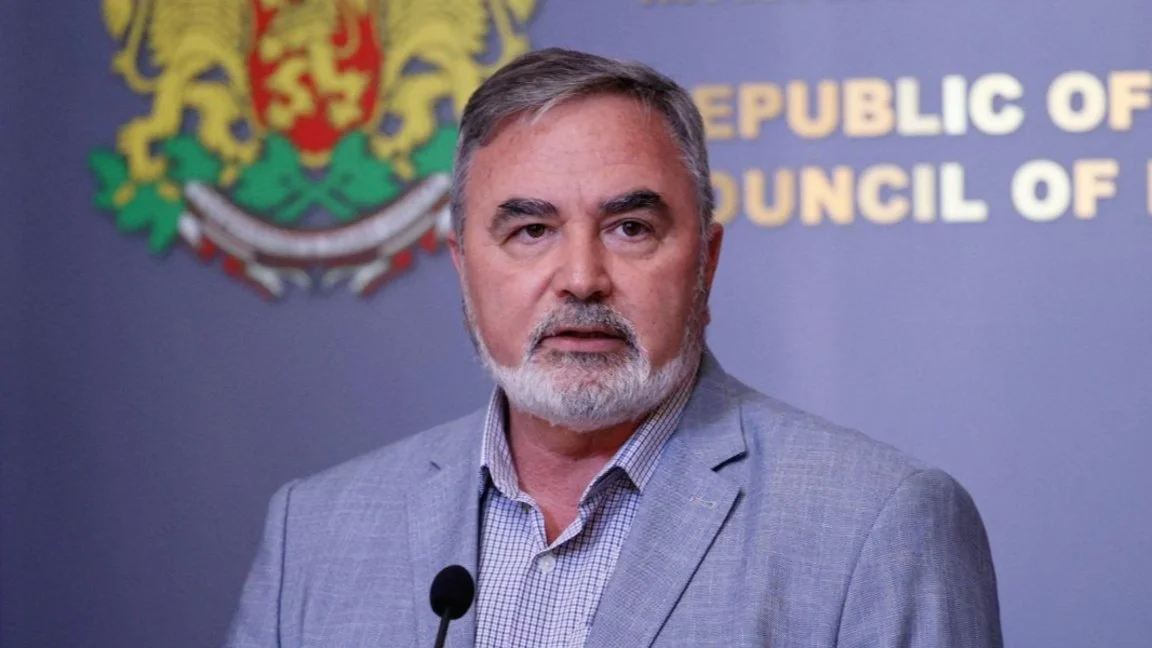 ​Доц. Ангел Кунчев подаде оставка: Няма да участвам в разрушаването на системата

