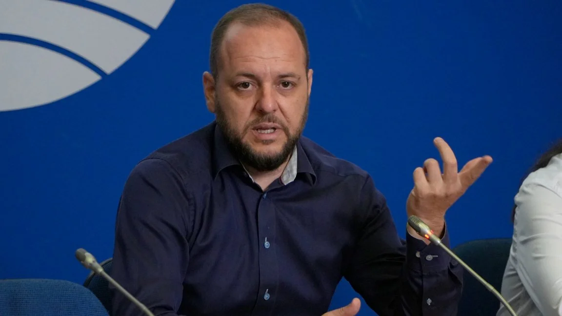 Повдигнаха обвинение срещу бившия министър Борислав Сандов по случая „Петрохан

