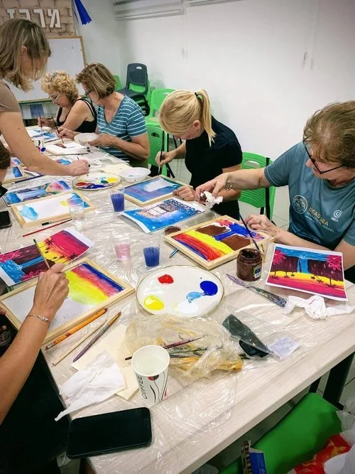 Women, Art, and Jewish Symbolism: From the Wells of Genesis to the Depths of the Dead Sea