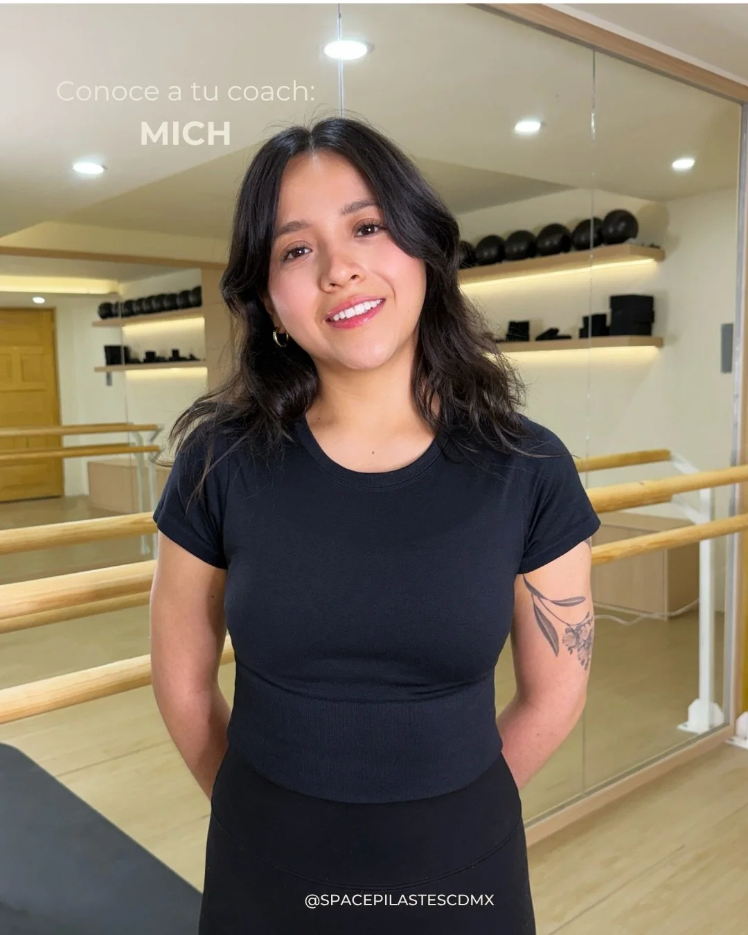 Coach Mich 🤍

Lo que me hizo empezar fueron mis clases de danza, durante mucho tiempo bail&eacute; y cuando lo dej&eacute; busqu&eacute; algo similar para entrenarme.