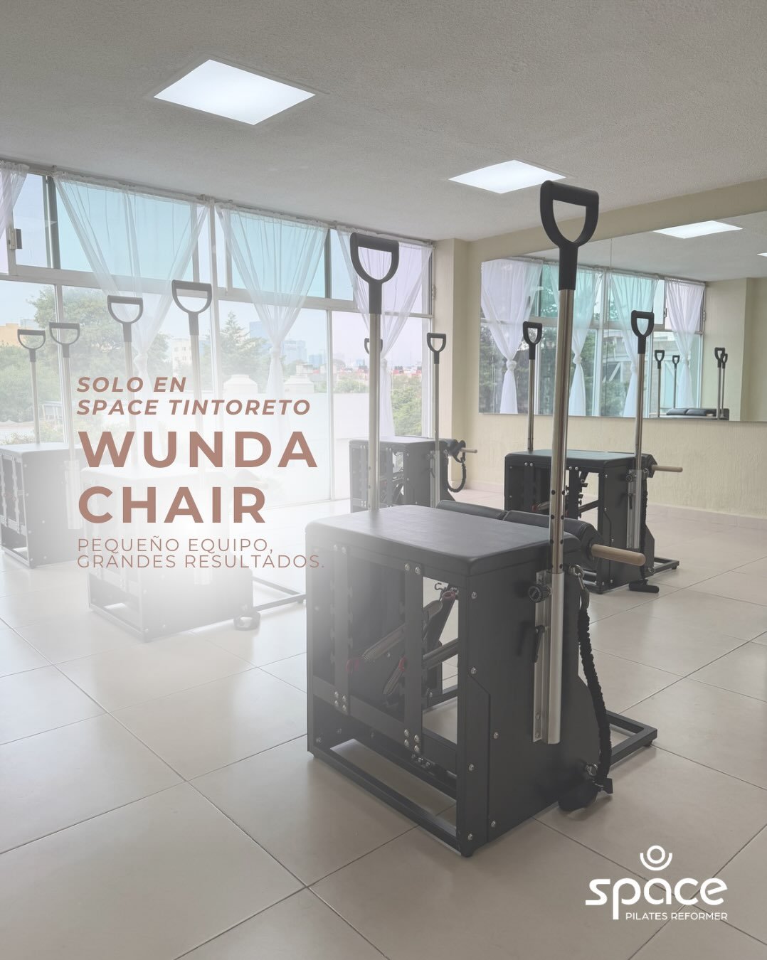 Si todav&iacute;a no conoces la Wunda Chair&hellip; este es tu sign. 👀

Compacta, vers&aacute;til y mucho m&aacute;s retadora de lo que parece. Trabaja fuerza, estabilidad, control y movilidad a trav&eacute;s de movimientos precisos y diferentes niv