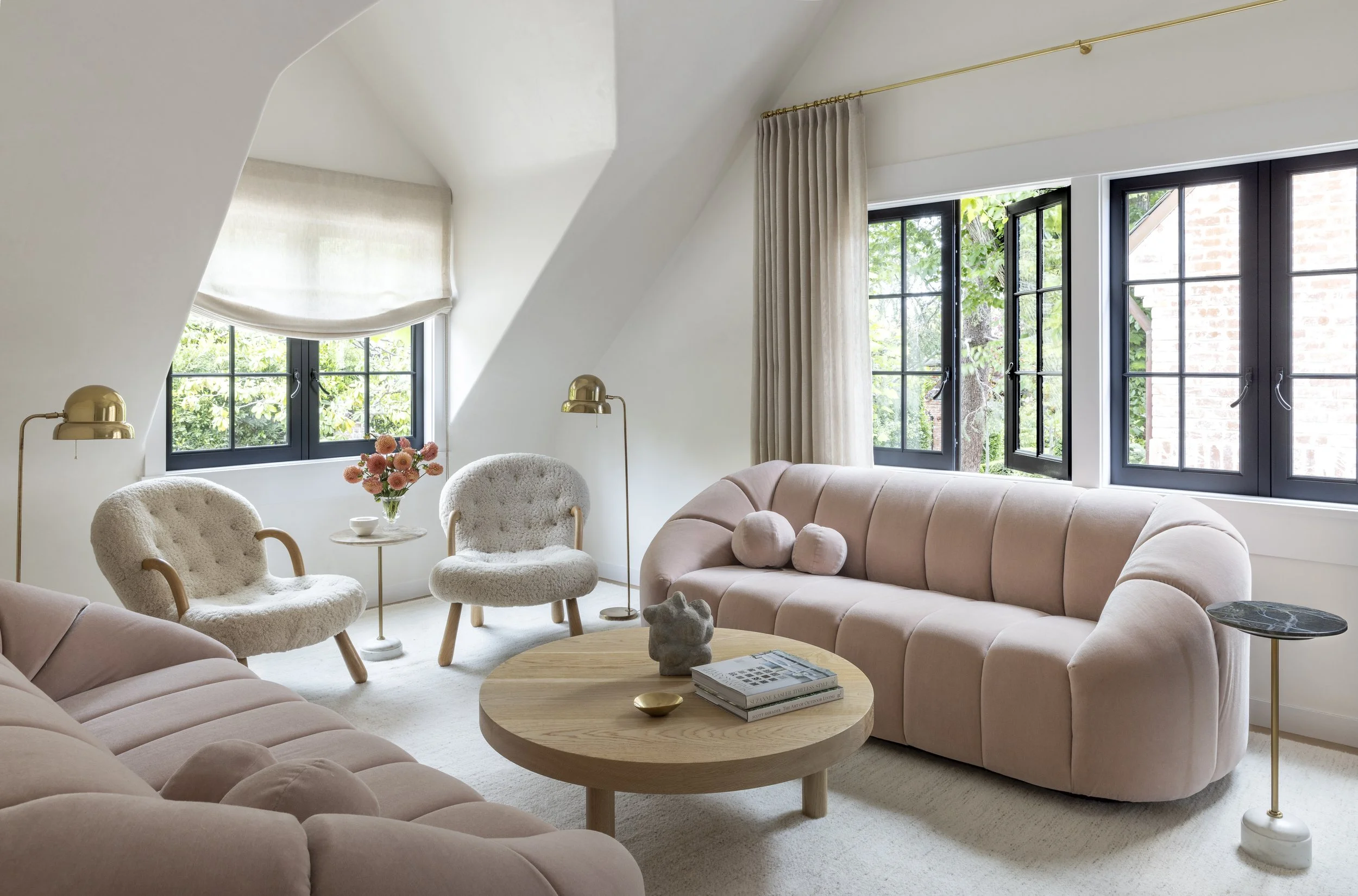 Giannetti_Lucca_GuestLivingRoom_0035 r2.jpg