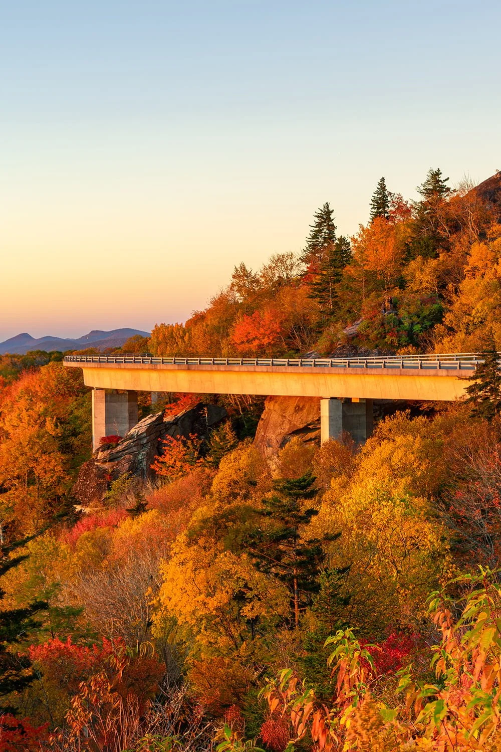 linn-cove-viaduct-vertical-fall.jpg.jpg