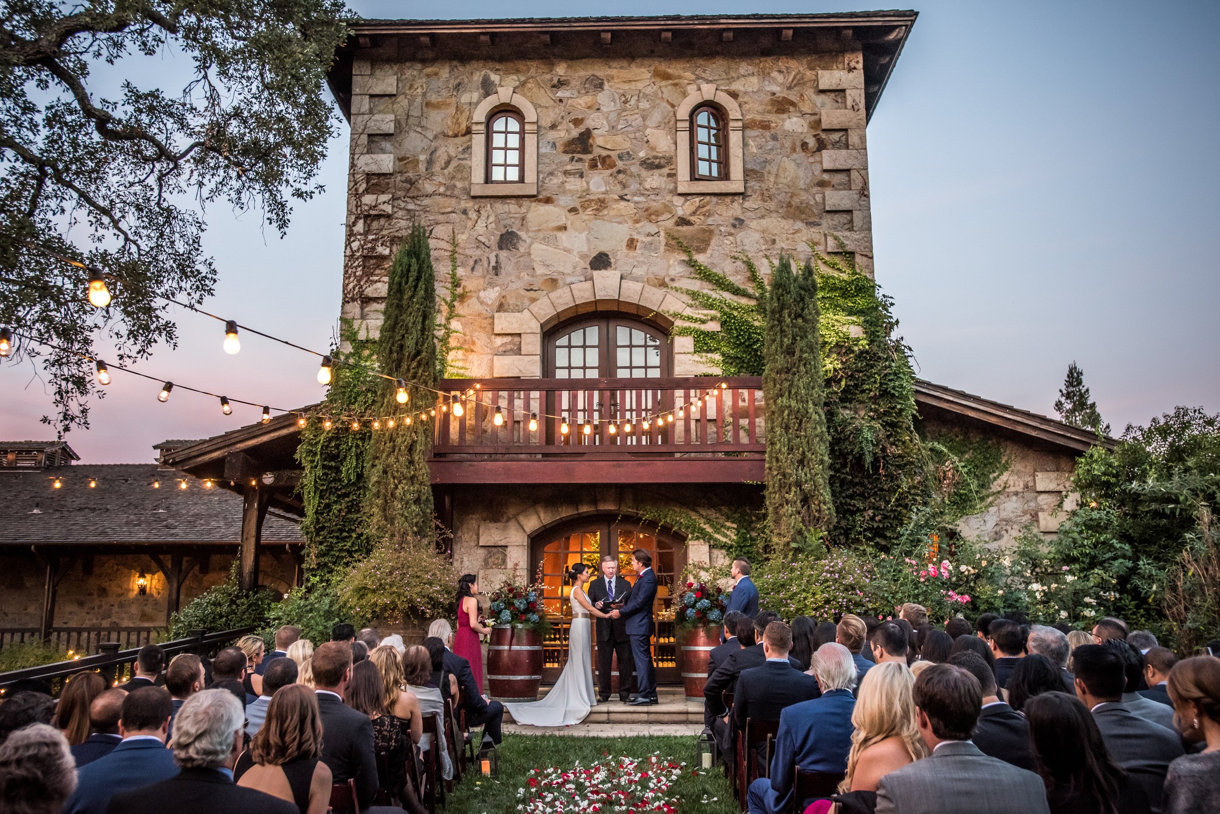 Couple with vows at V. Sattui winery