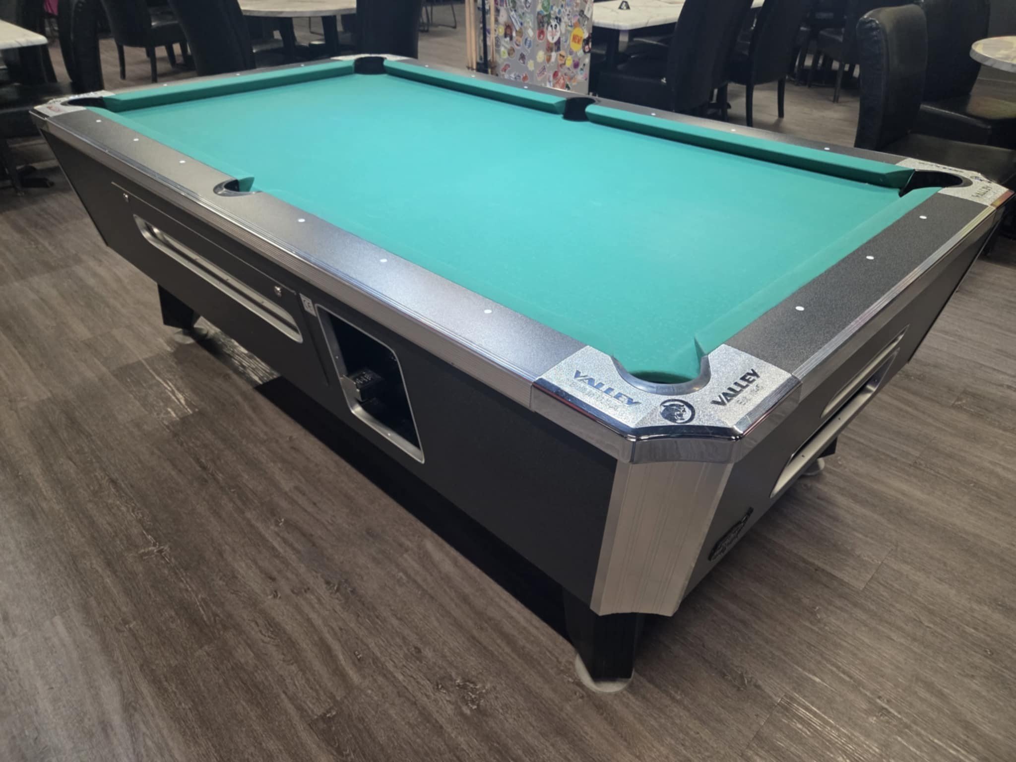 pool table 1.jpg