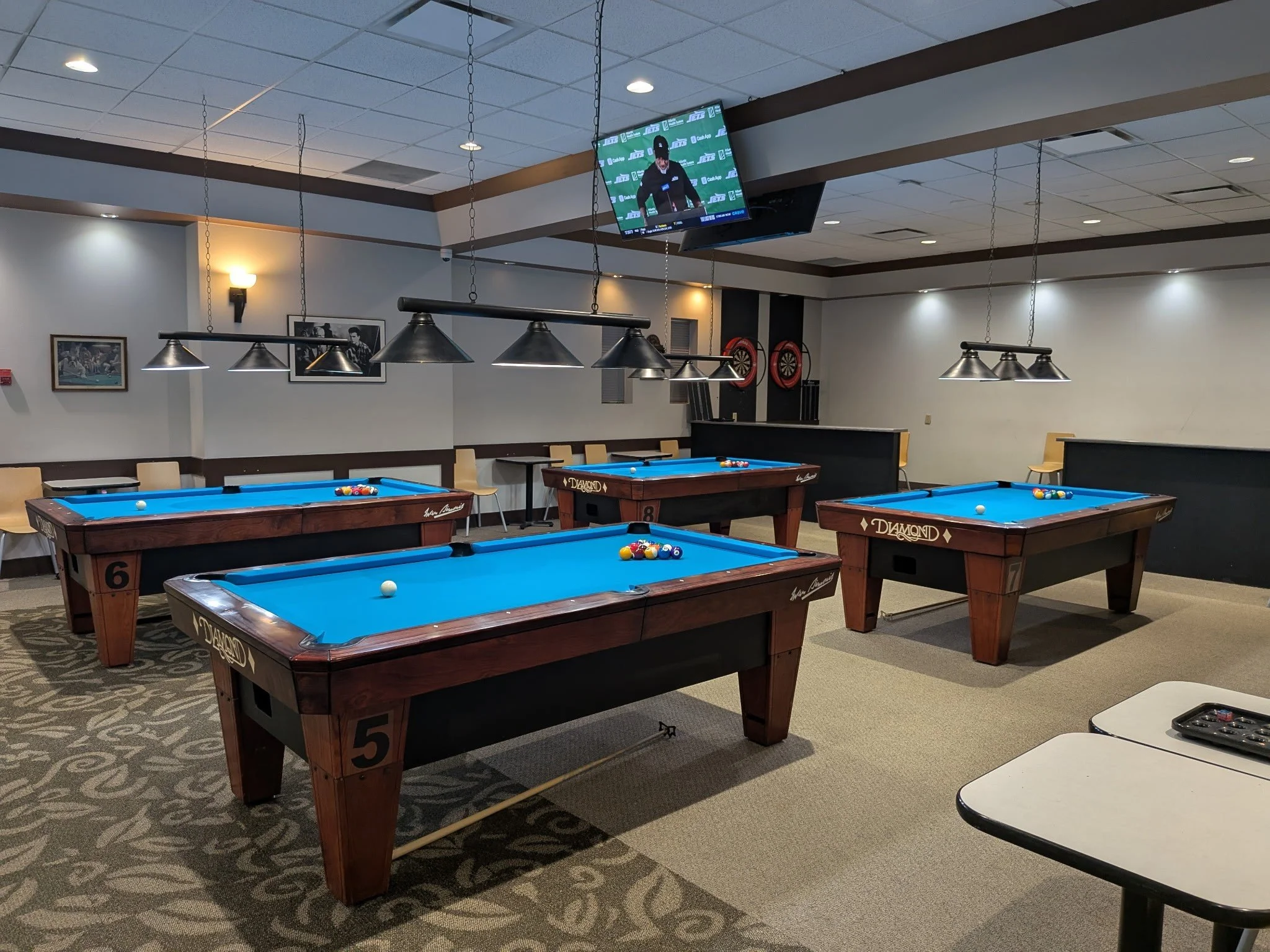 pool table 2.jpg