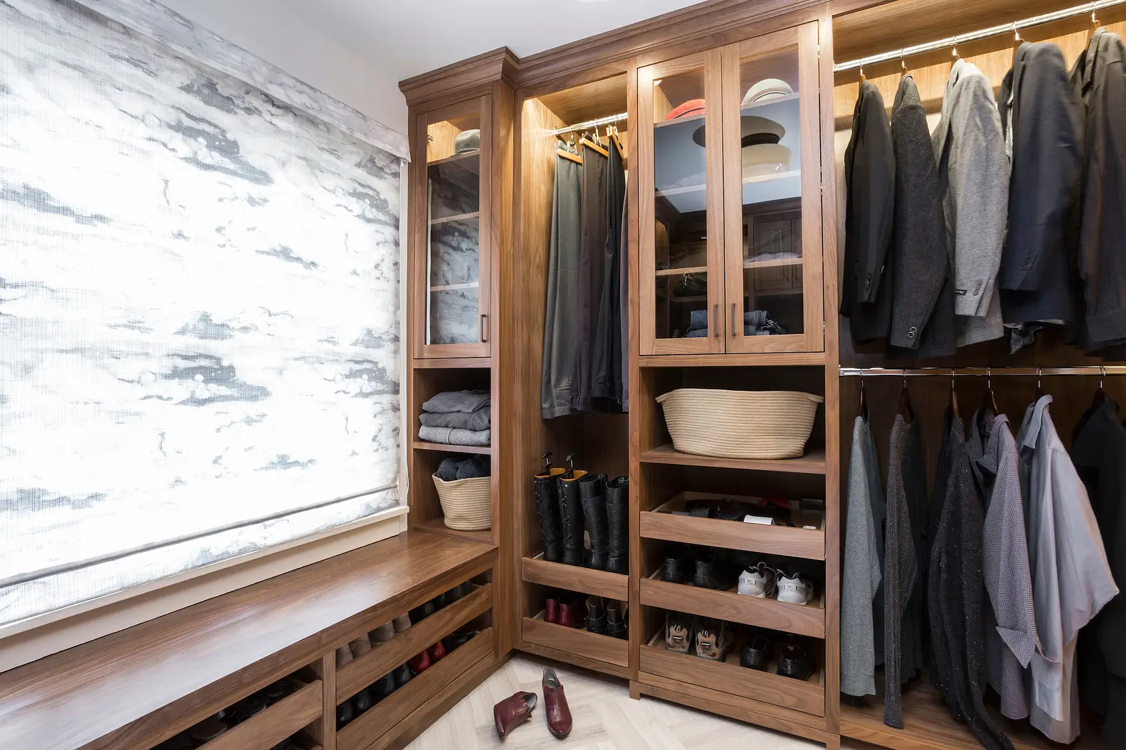 custom-cabinetry-luxury-walk-in-closet-los-angeles-ay-builders.png