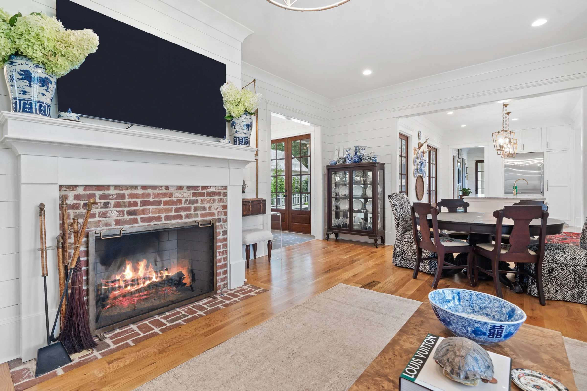 Indoor fireplace seating area