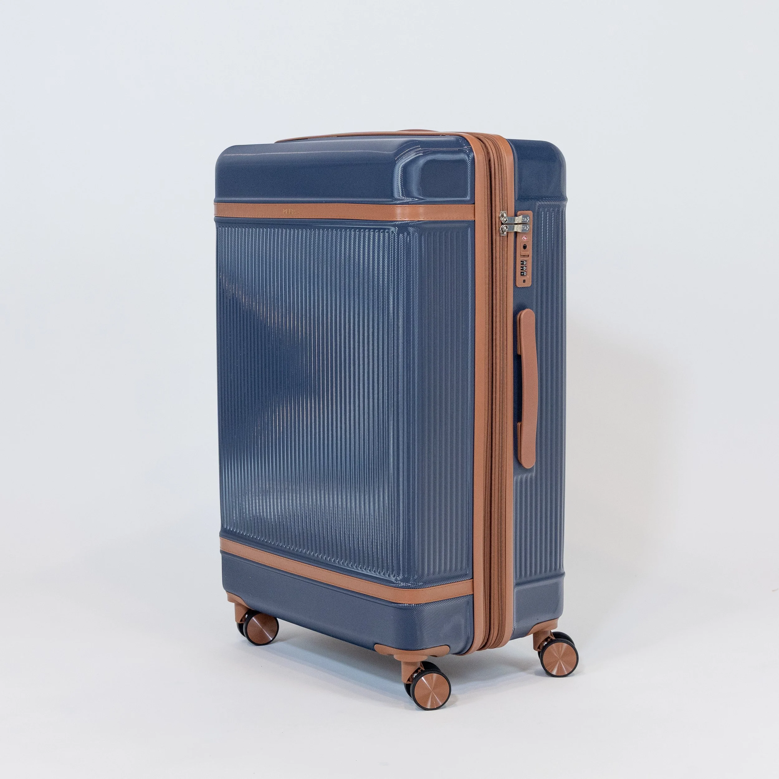 DELTA LIBERTY 24" CHECK IN LUGGAGE