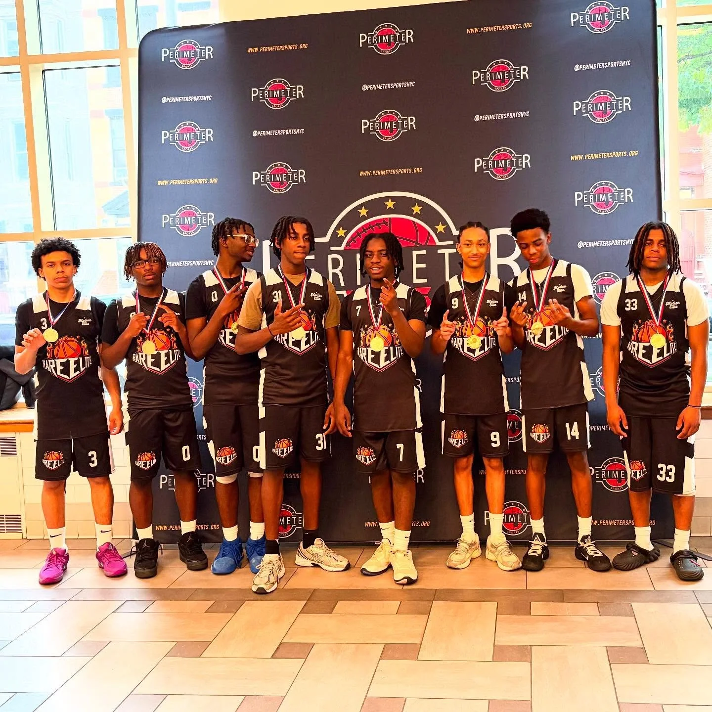 Congratulations to our 10th grade group for having a successful weekend at @perimetersportsnyc 🏆🏆🏆 . 
Thanks for having us and hosting a great tournament.