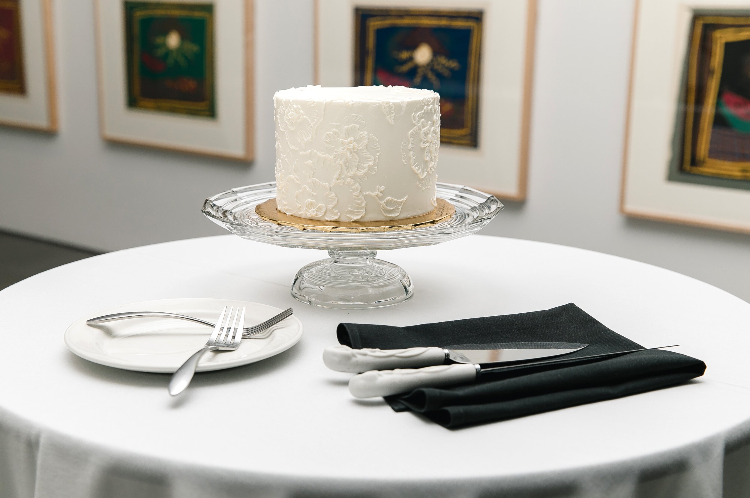 Wedding cake. Wedding planner & day of coordination services