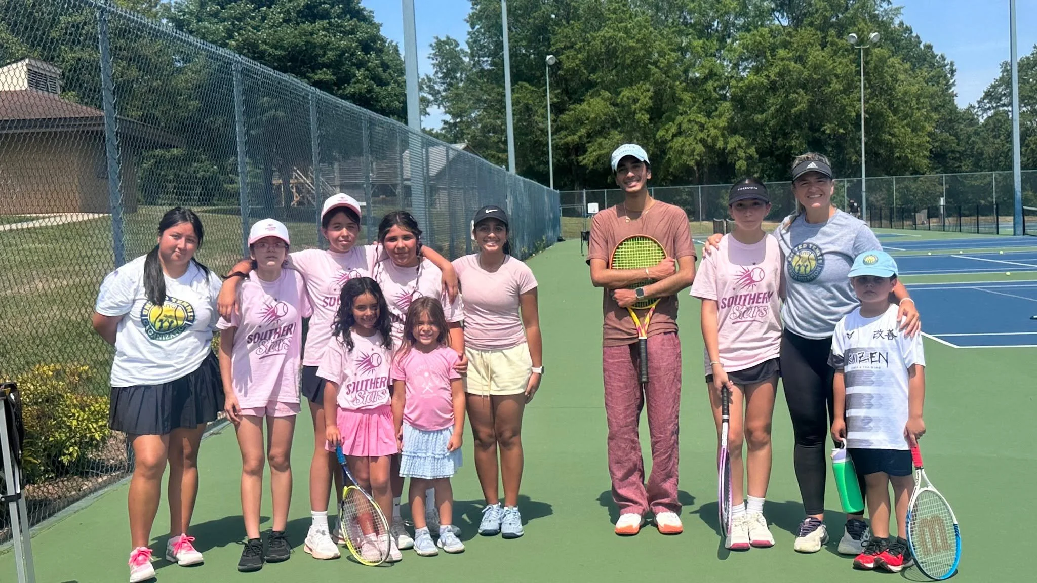 Full circle moments are the absolute best! Especially during National Tennis Month

This past Saturday, Devin and Anika,former students of Coach Belen,traveled all the way from Charlotte to Dallas Park to volunteer with us!

Having them back on the c