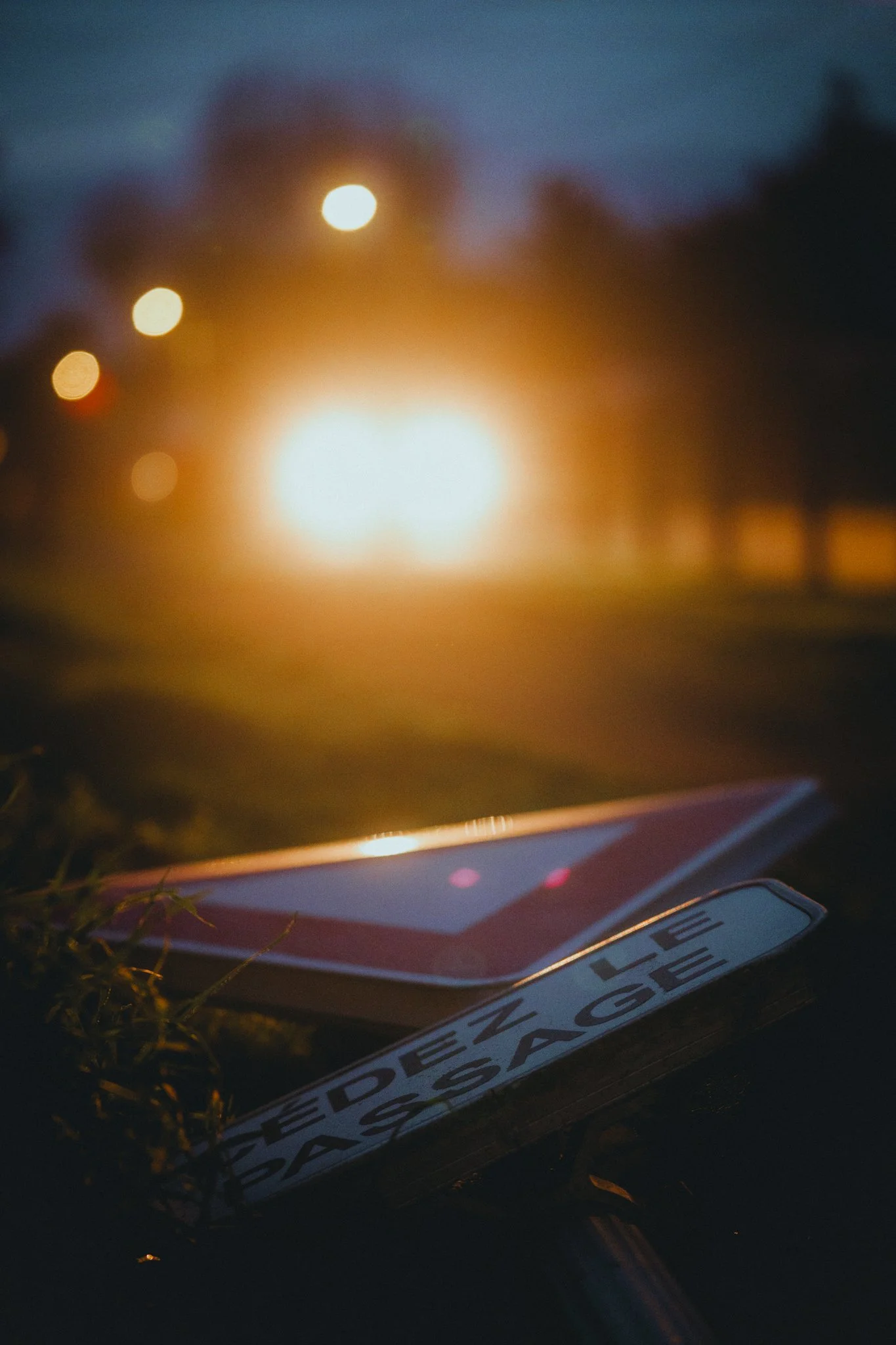 Cédez le passage.jpg