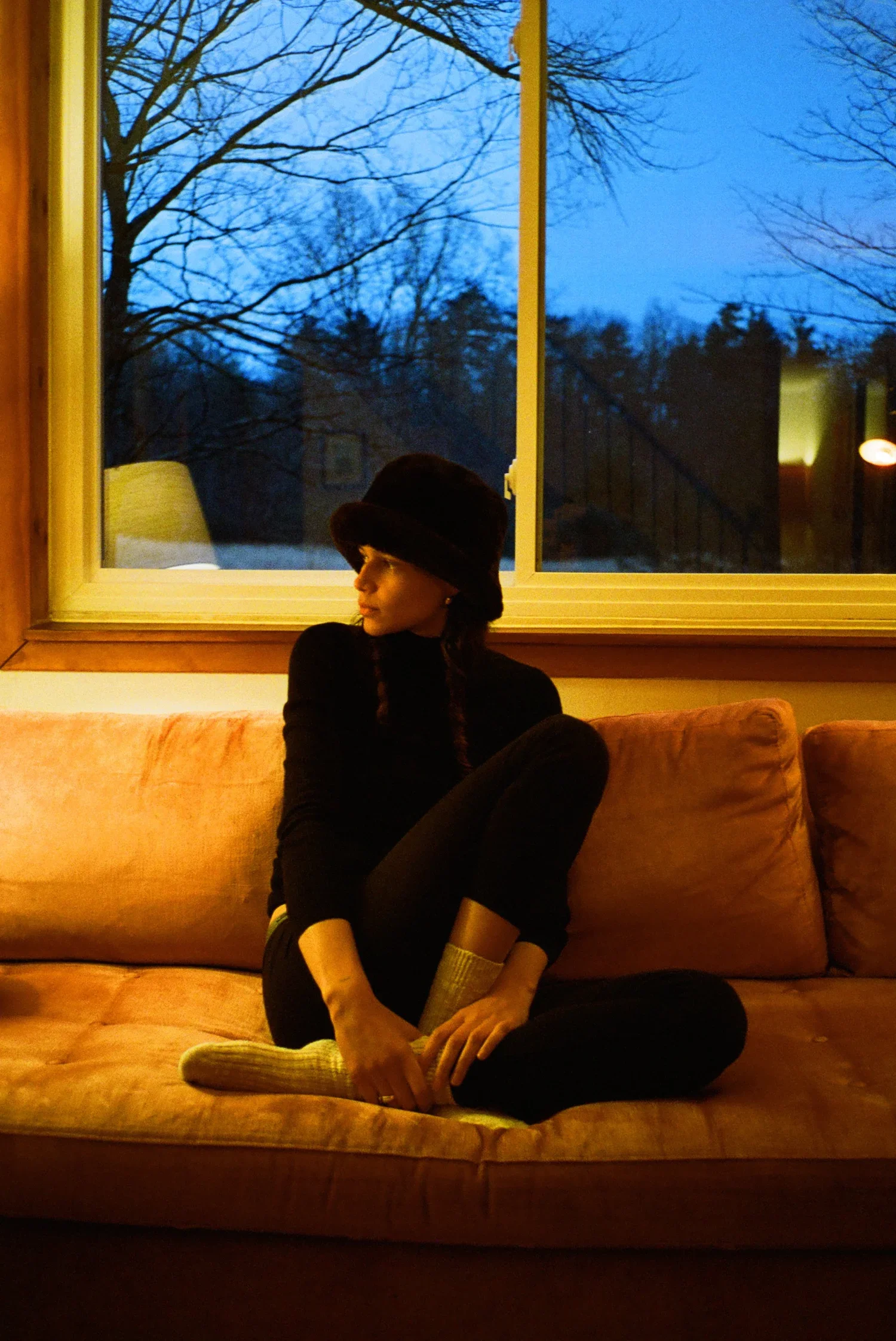 leona_couch.webp