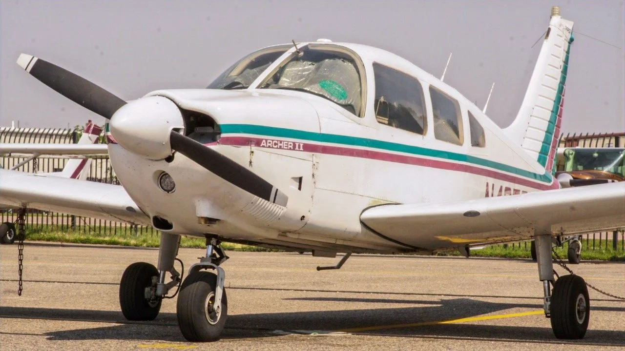 N4052F - 1976 Piper PA-28-181 Archer II
