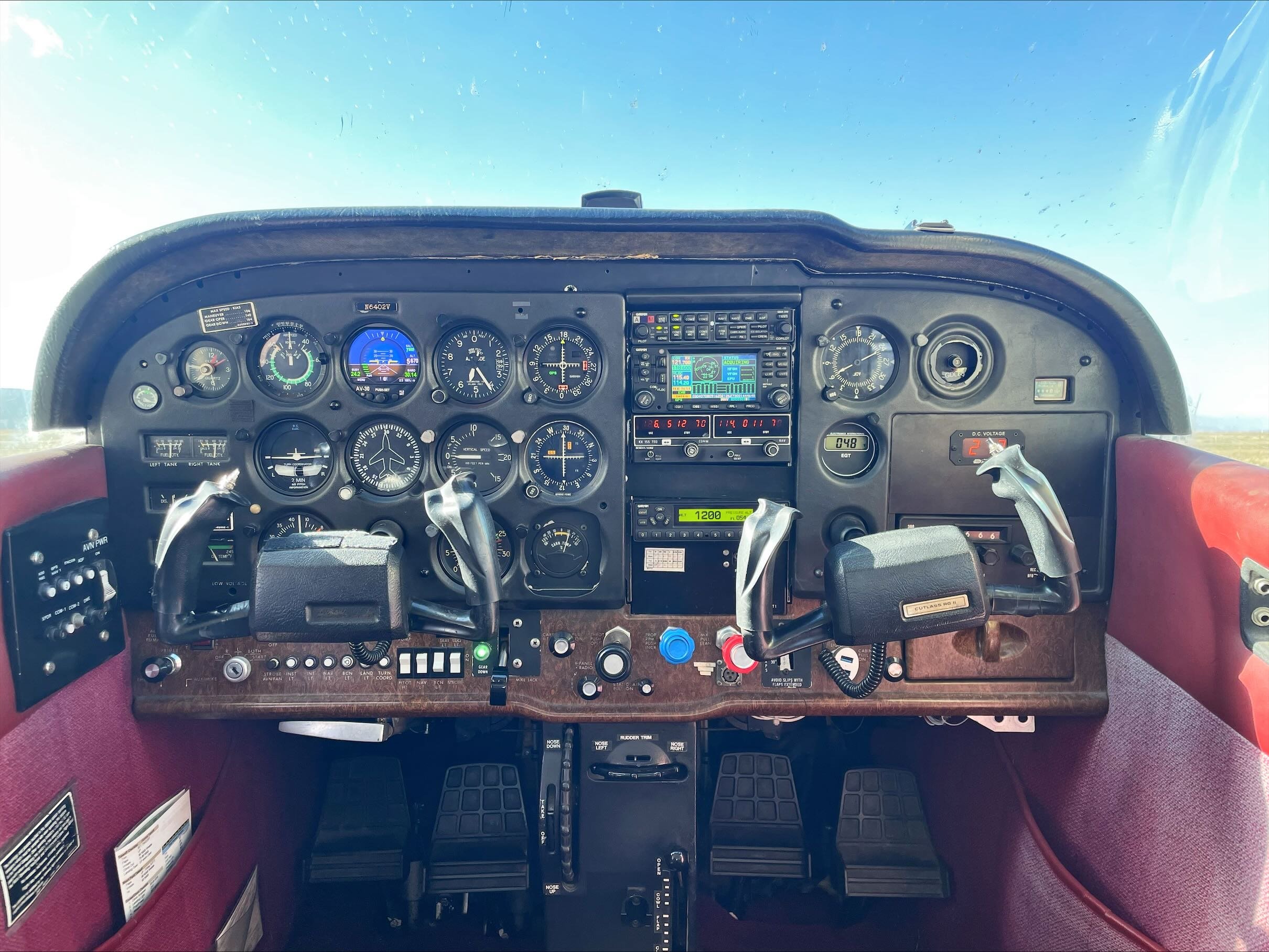 N6402V_Interior.jpg