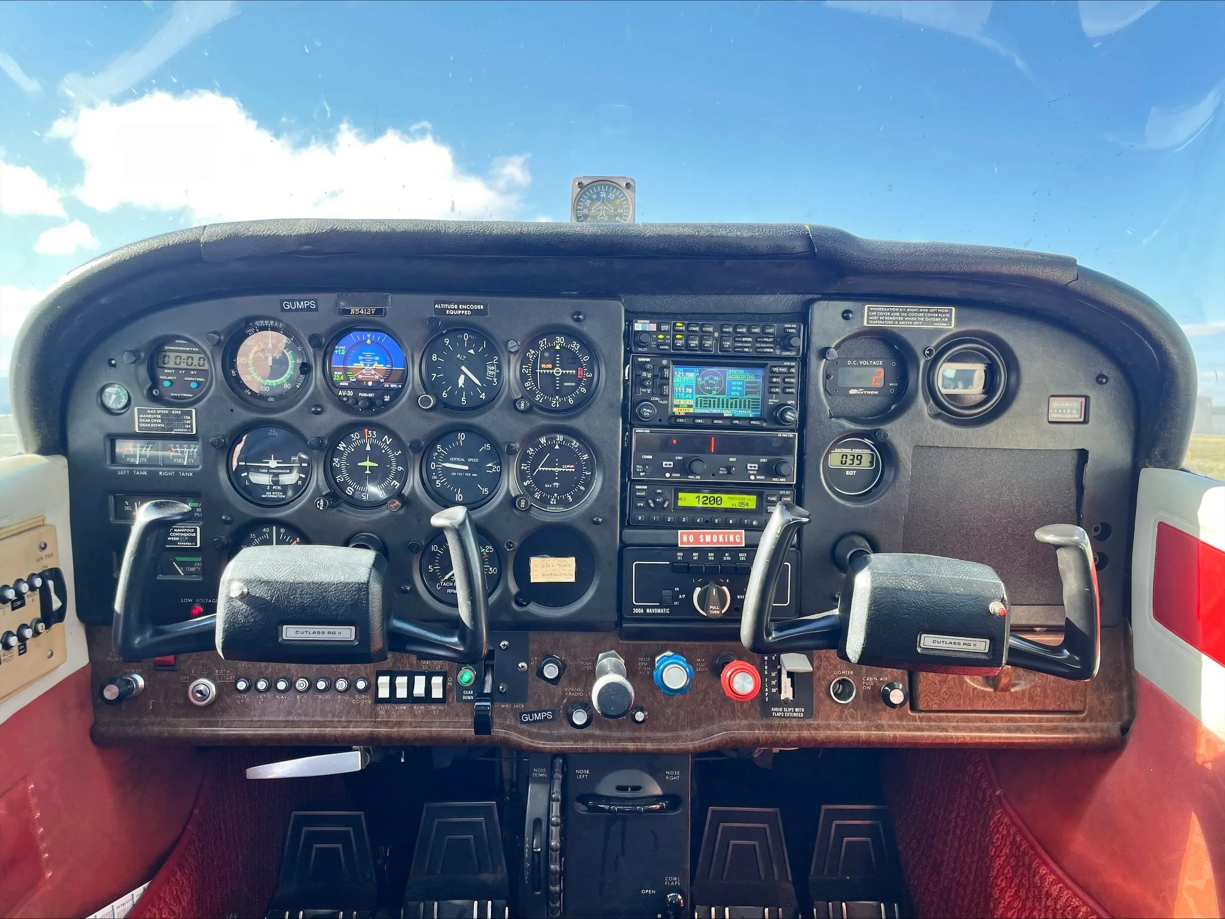 N5412V_Interior.jpg