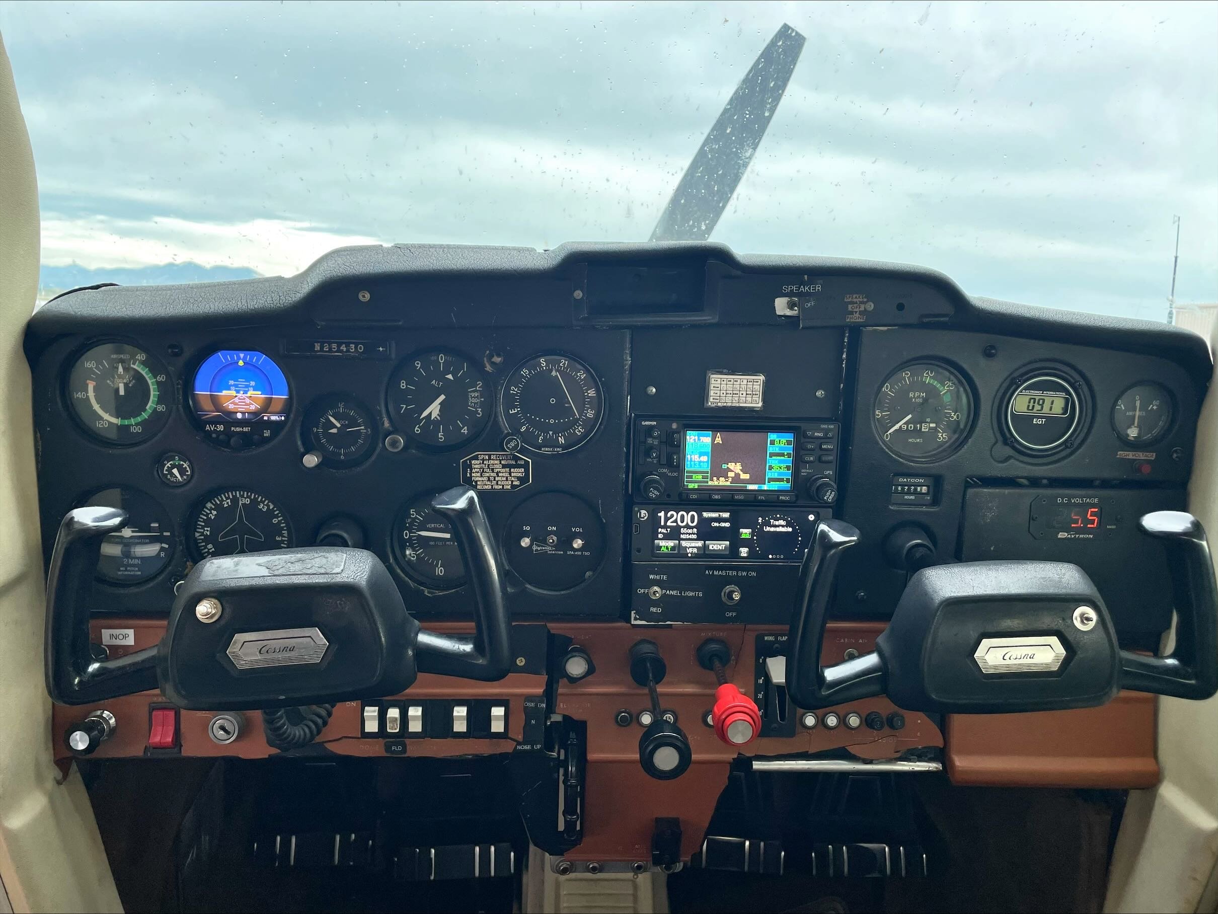 N25430_Interior.jpeg