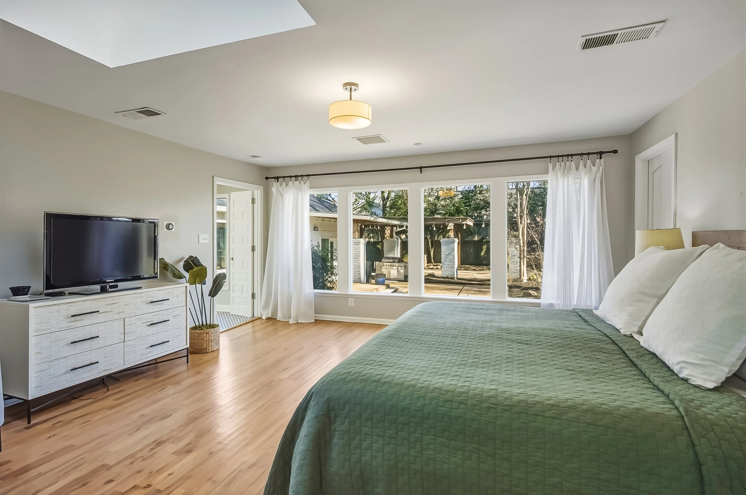 041-5155 Shady Grove Rd-MLS Version.jpg