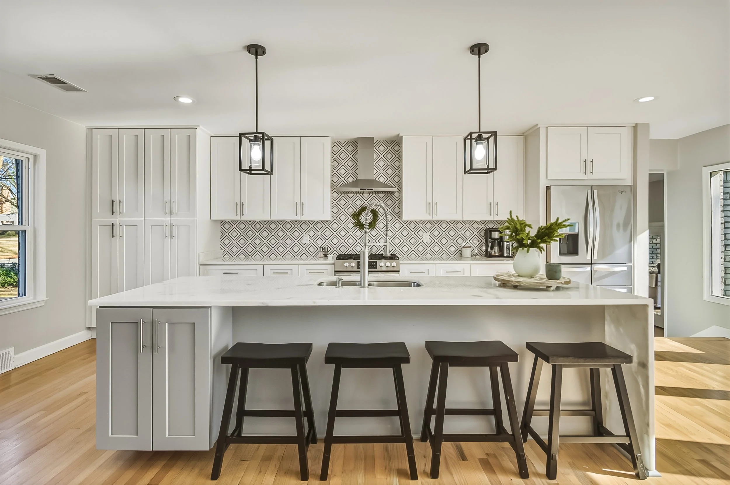 030-5155 Shady Grove Rd-MLS Version.jpg