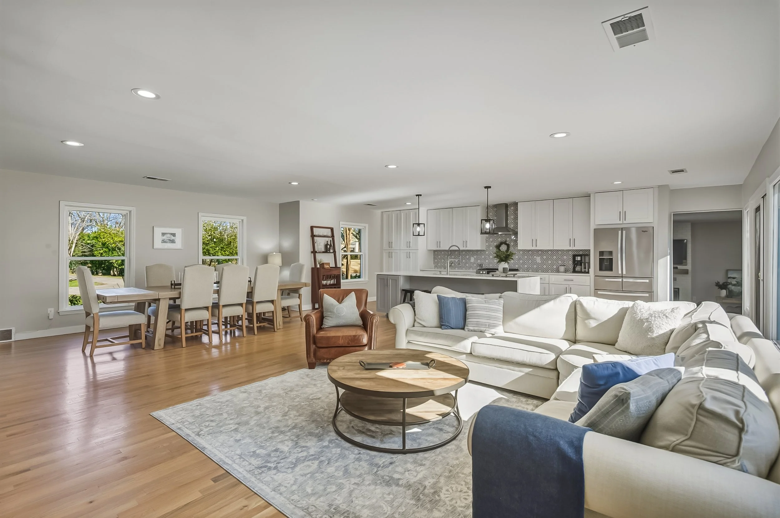 027-5155 Shady Grove Rd-MLS Version.jpg