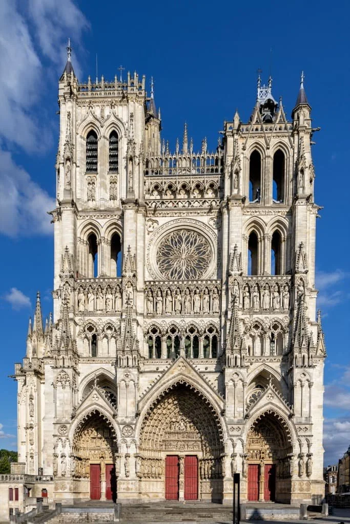 Amiens Cathedral front | heiwa | Adobe Stock.jpeg