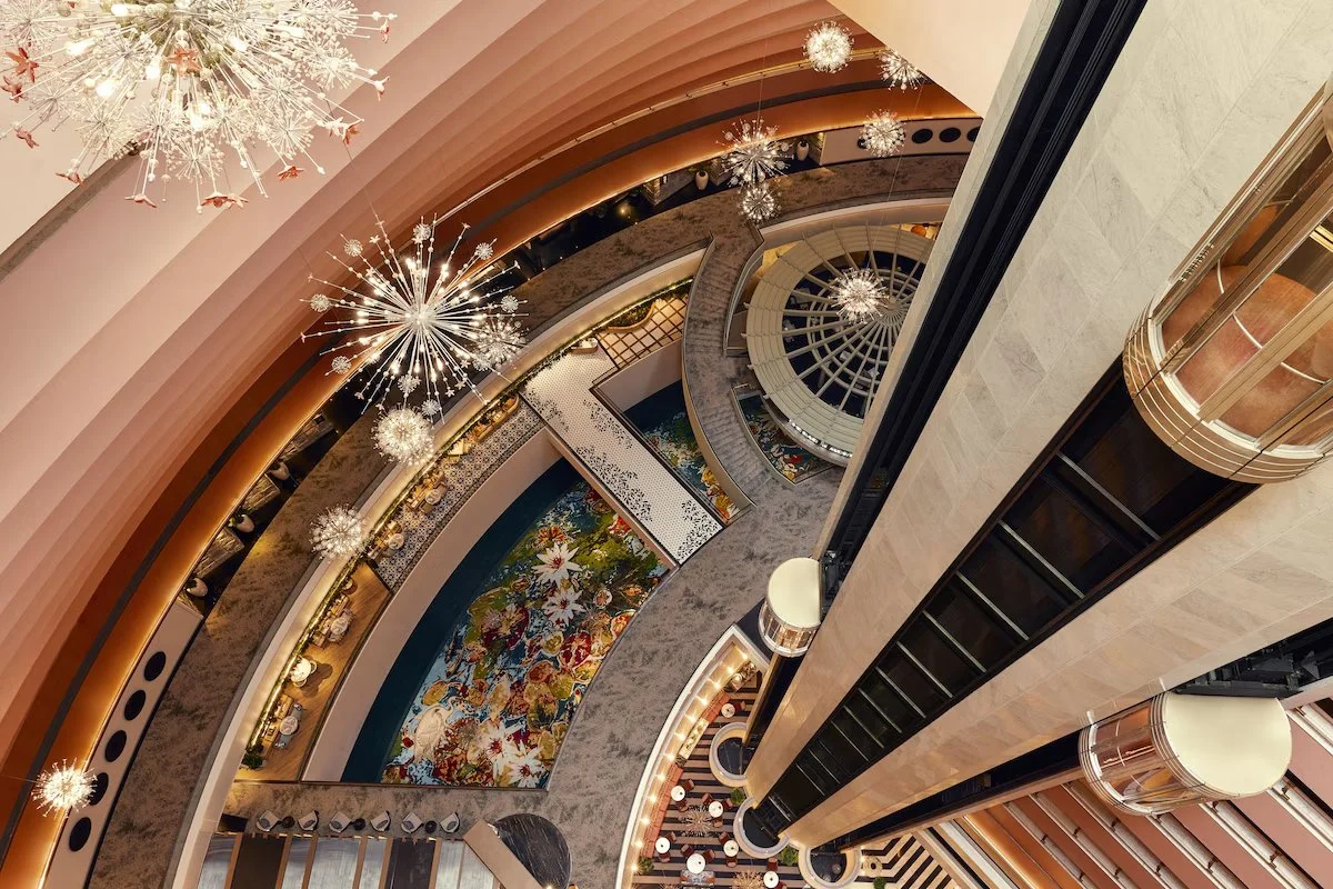 Mandarin Oriental Singapore Atrium.jpg