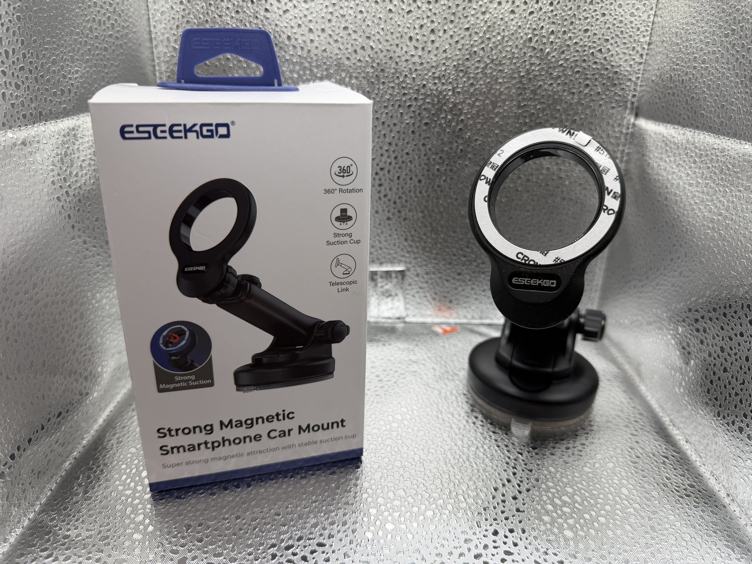 Magnetic Car mount with adjustable arm.