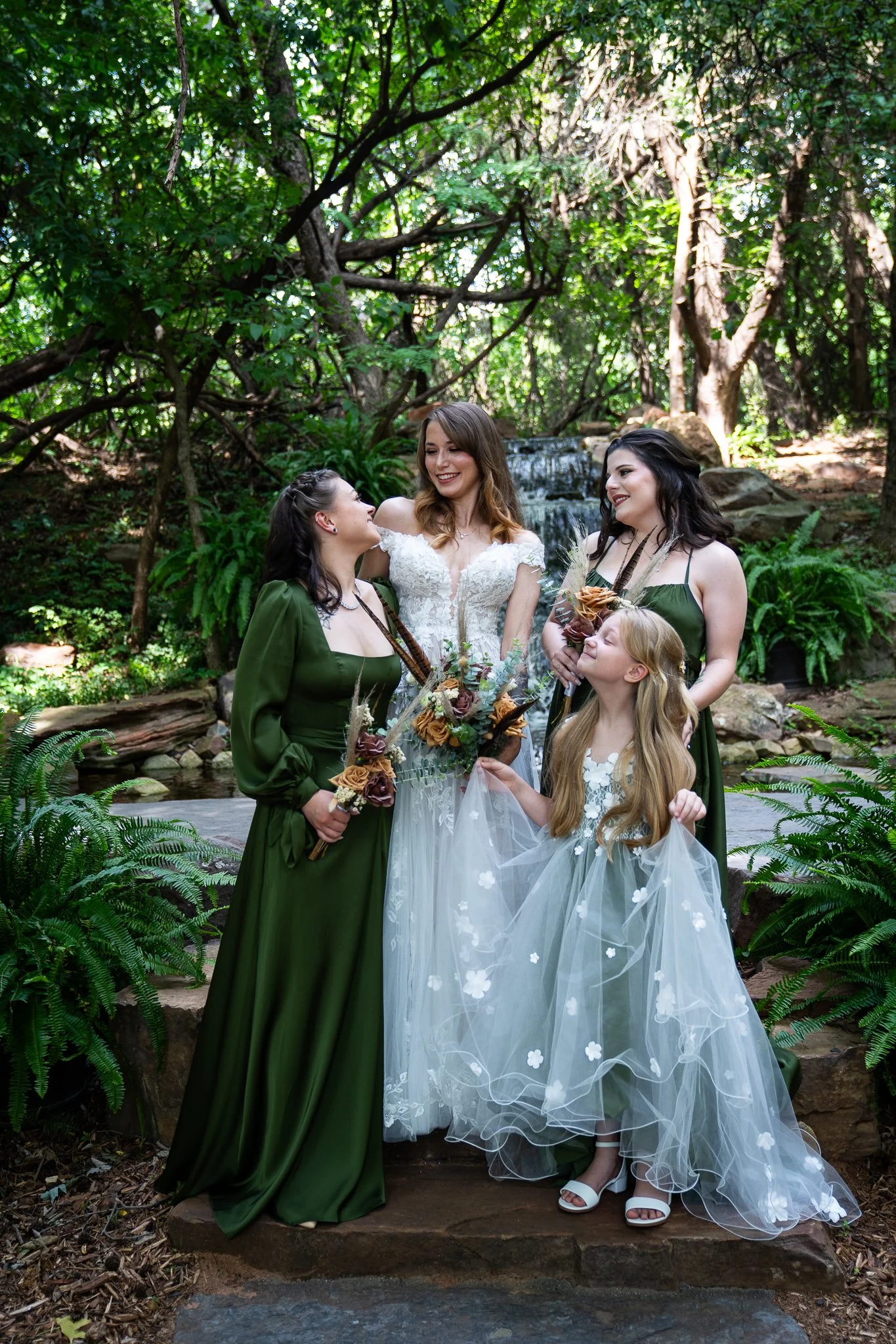 Hannah & Jon Sneak Peek-3.jpg