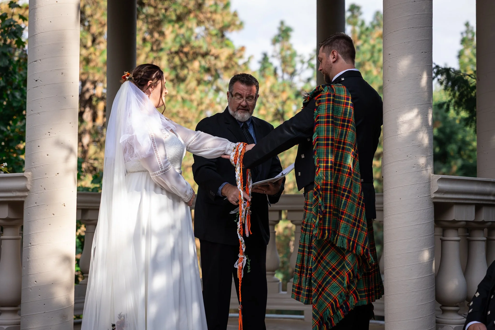 Cynthia & Mark Preview-04.jpg