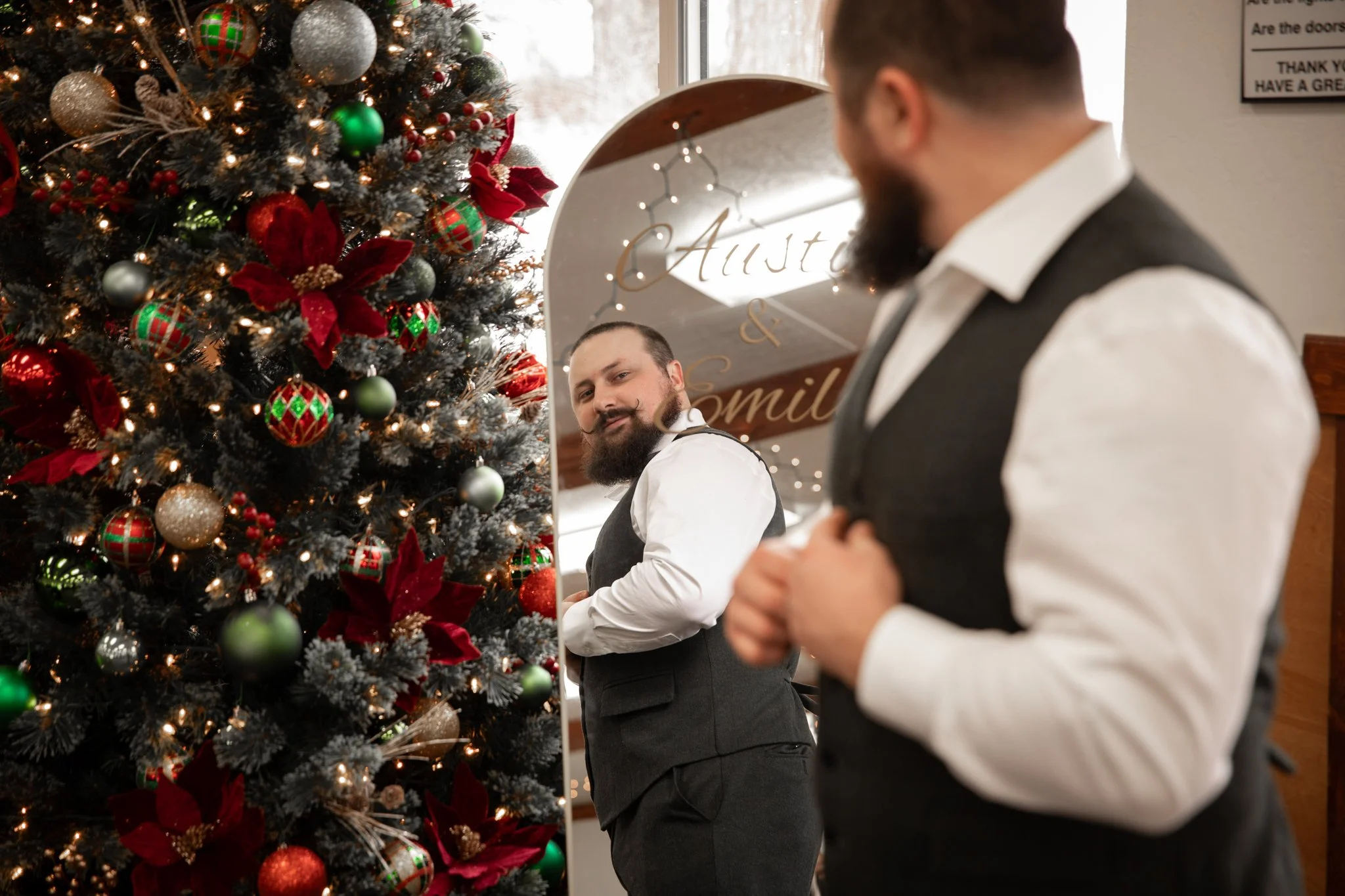 Emily & Austin Preview-01.jpg