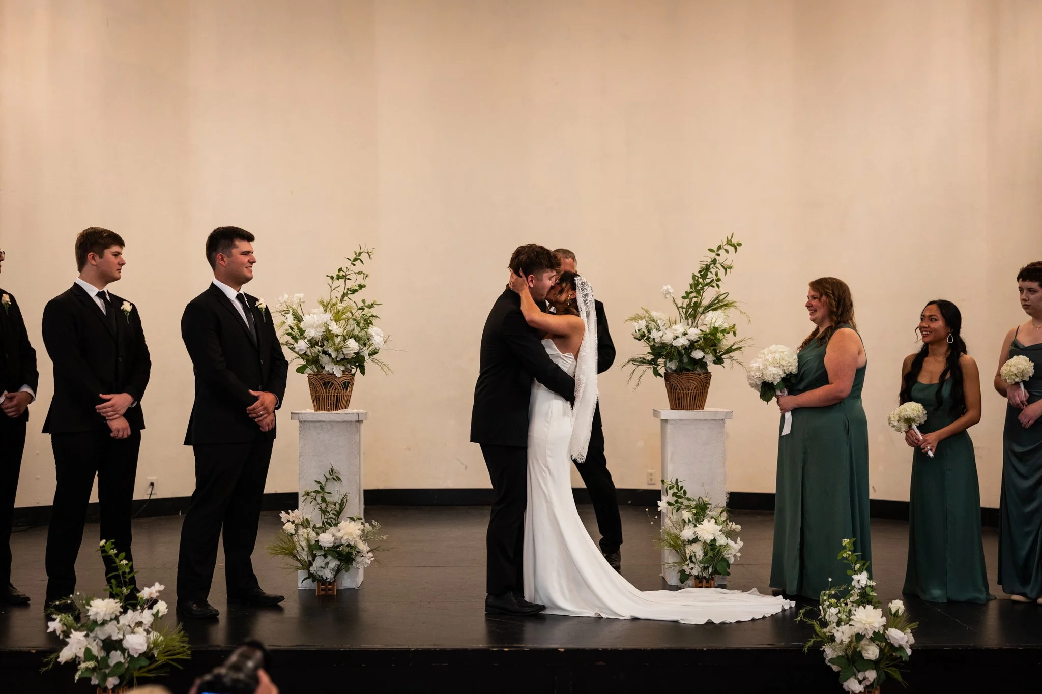 Elianna & Andrew Preview-15.jpg