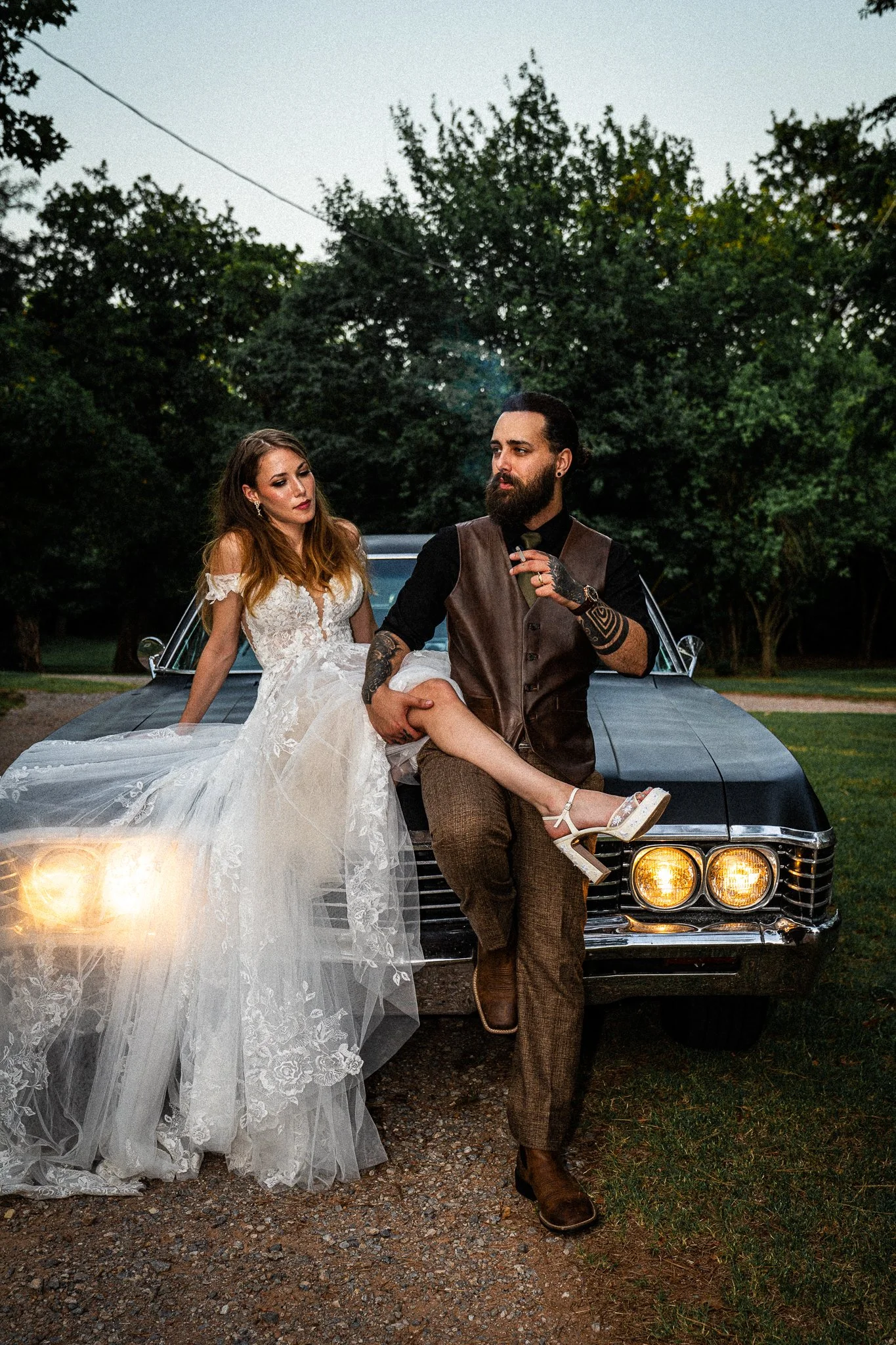 Hannah & Jon Sneak Peek-28.jpg