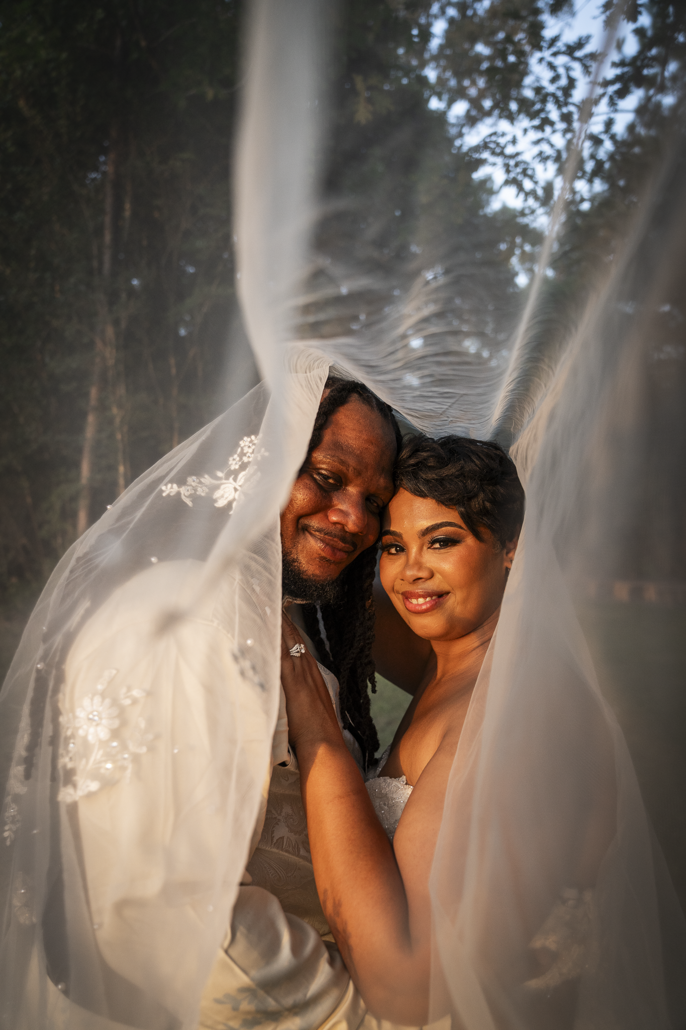 Lexis & Jonathan Sneak Peek-17.png