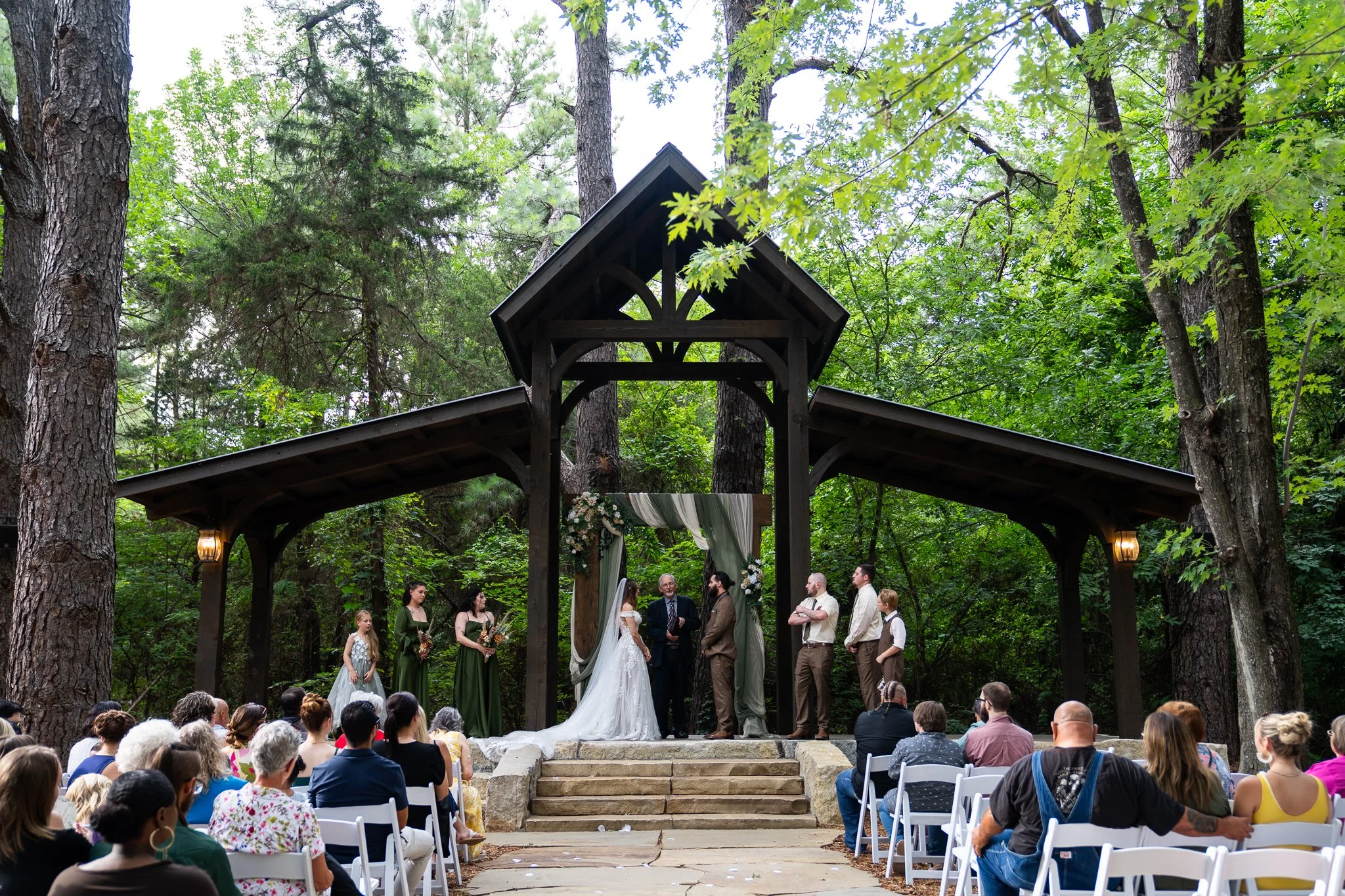 Hannah & Jon Sneak Peek-12.jpg