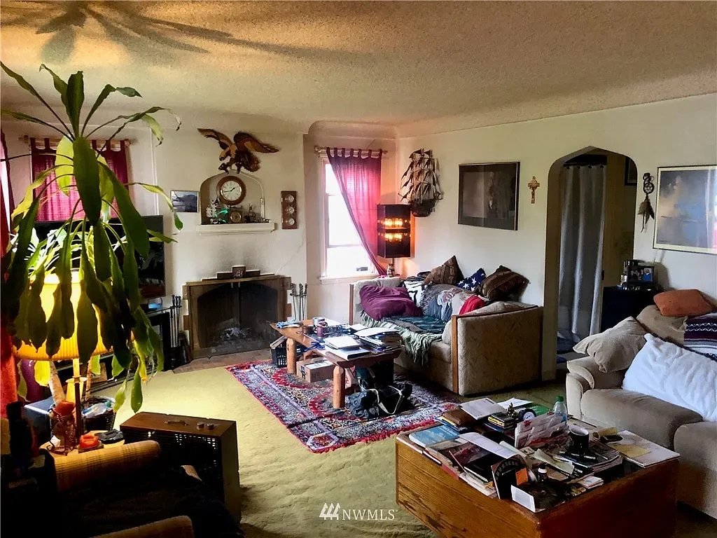Giovanni's House Interior