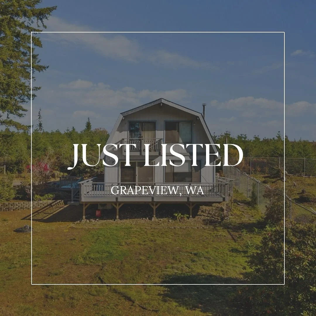 JUST LISTED | Grapeview, WA

Welcome to Paradise Shore Estates&mdash;where comfort meets adventure on beautiful Mason Lake 🌊

This 3-bed, 2-bath home (1,584 sq ft) features an open, light-filled layout that flows effortlessly to a wrap-around deck&m