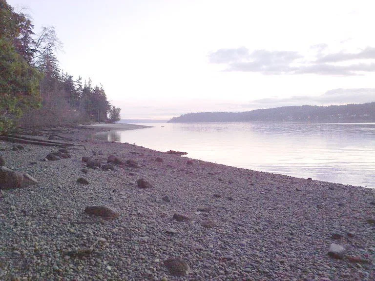 Gazzam Lake and Close Beach